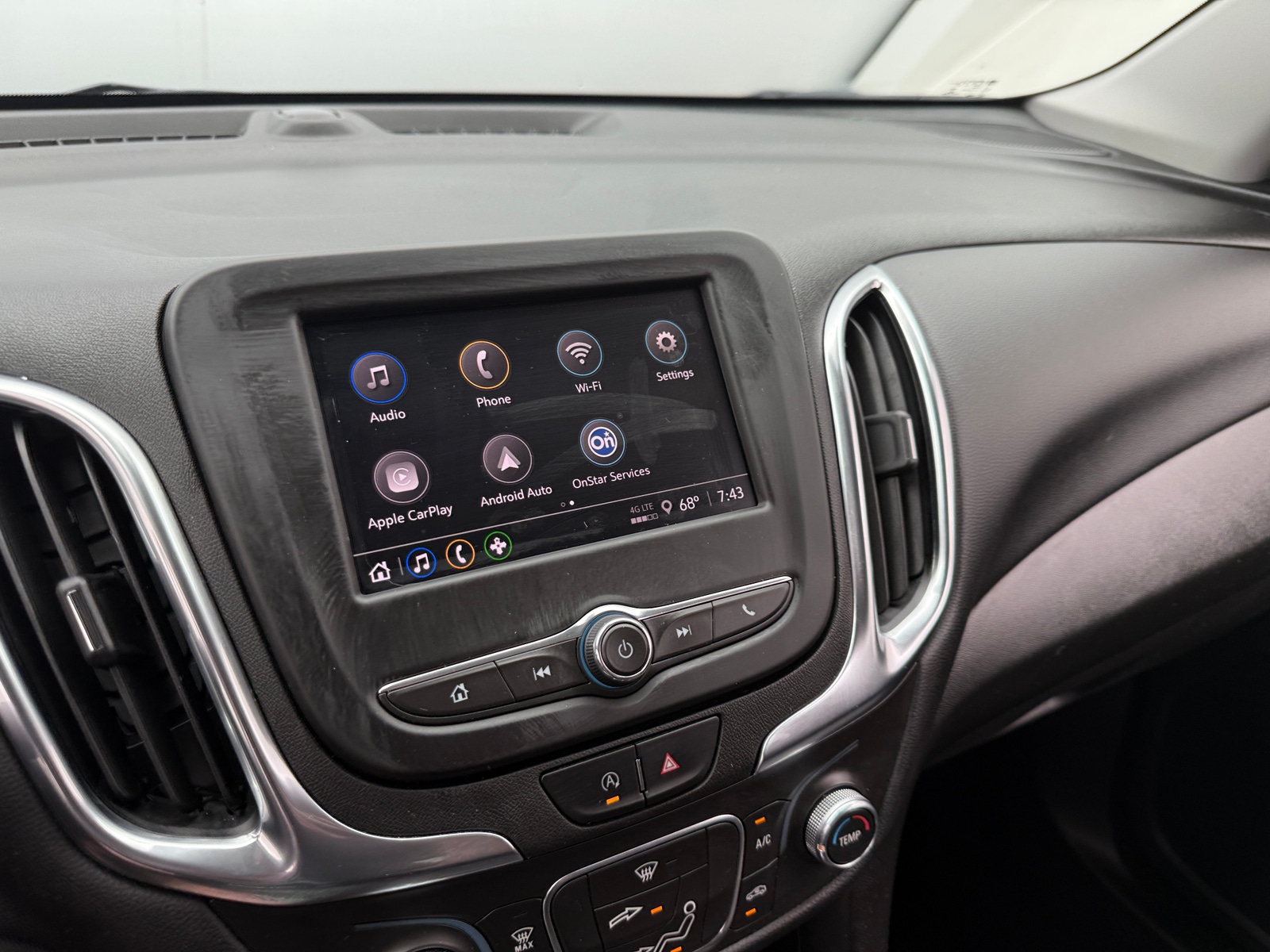 Thumbnail: 2022 Chevrolet Equinox - 4