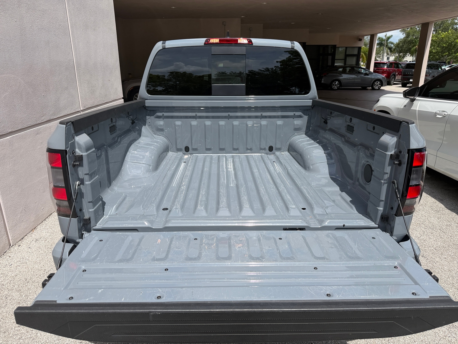 Thumbnail: 2026 Nissan Frontier - 6