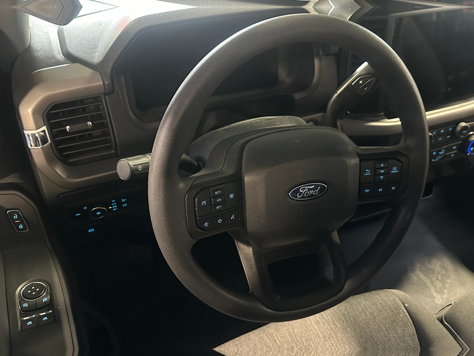 Thumbnail: 2024 Ford Econoline - 5
