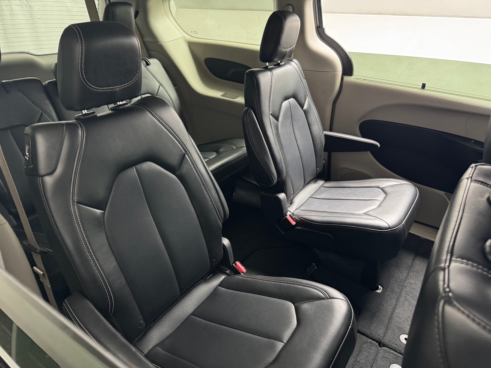 Thumbnail: 2024 Chrysler Pacifica - 5