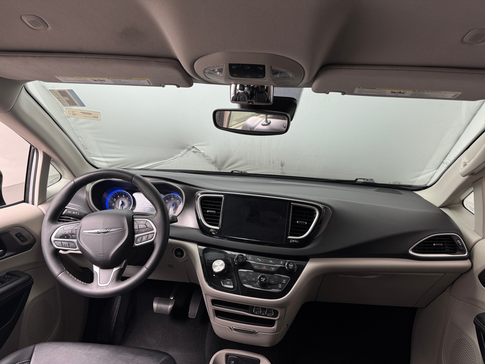 Thumbnail: 2024 Chrysler Pacifica - 2