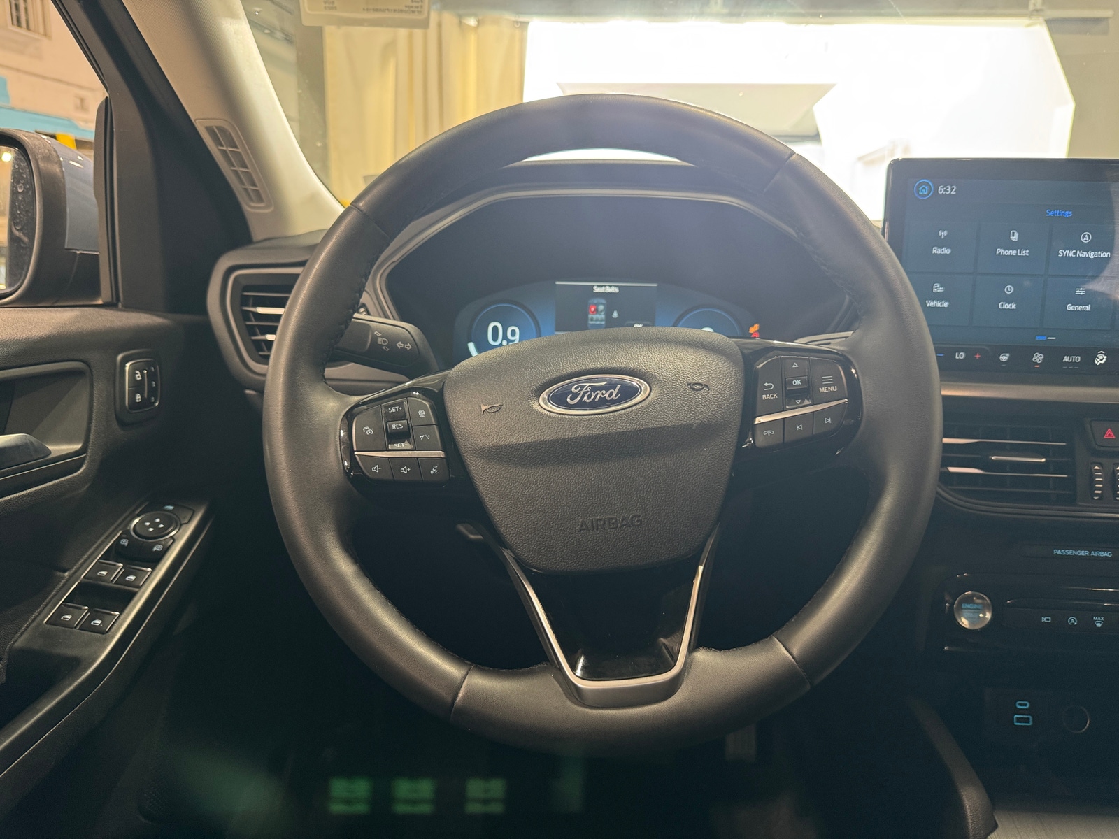 Thumbnail: 2023 Ford Escape - 5