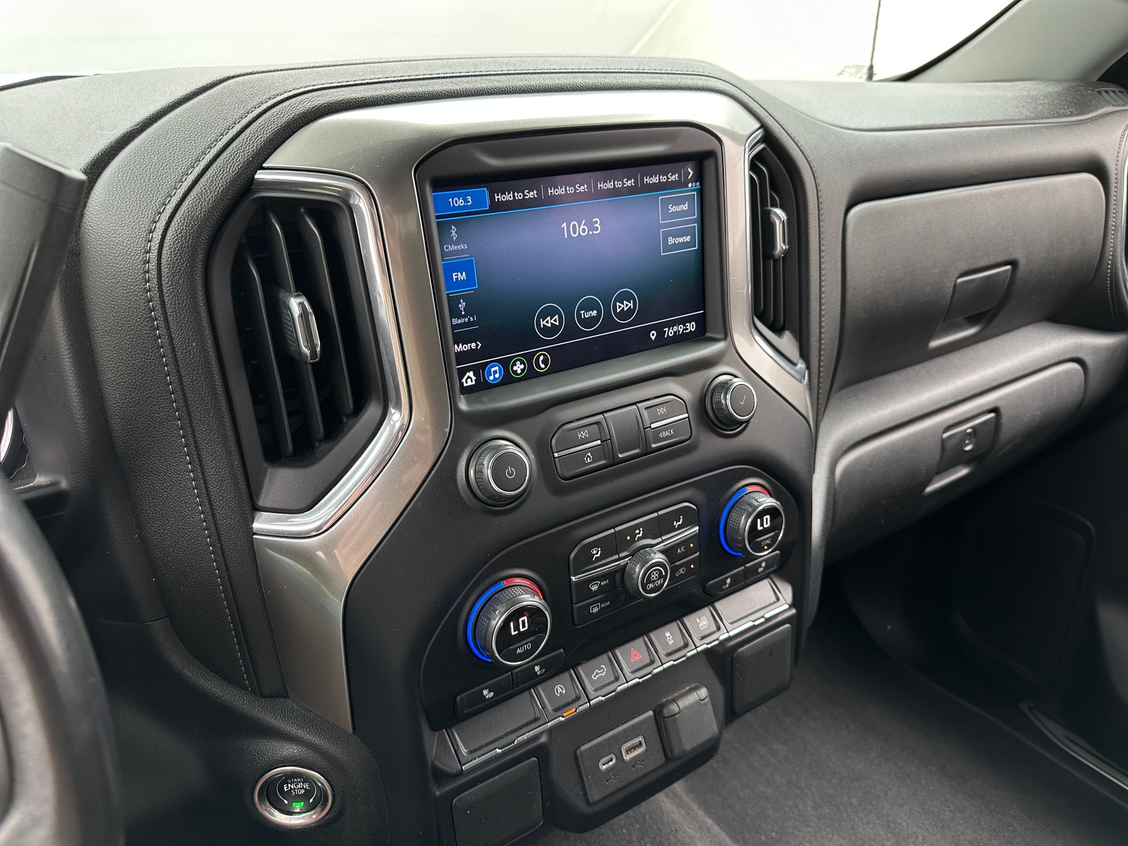 Thumbnail: 2021 Chevrolet Silverado 1500 - 4