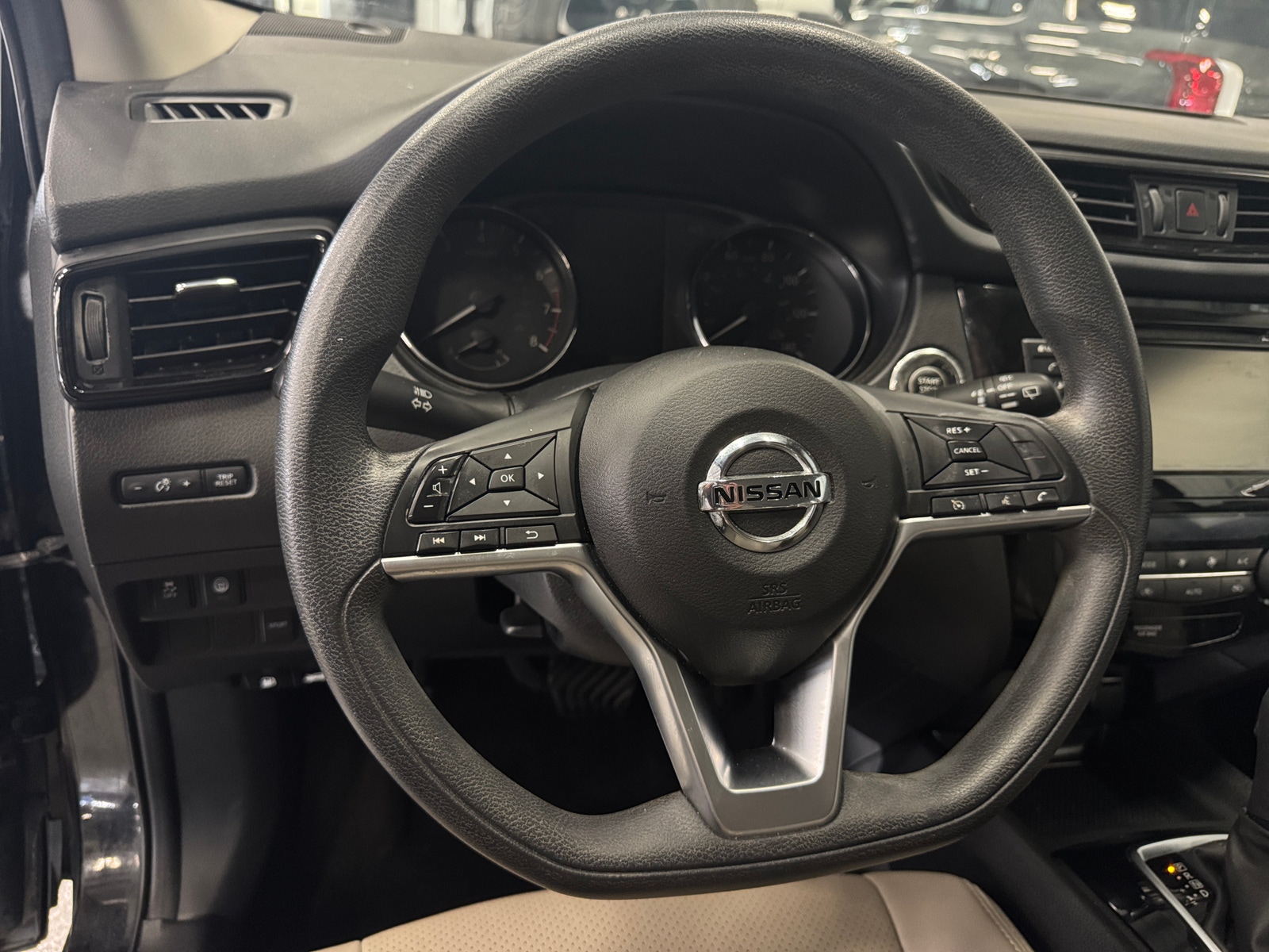 Thumbnail: 2020 Nissan Rogue Sport - 5