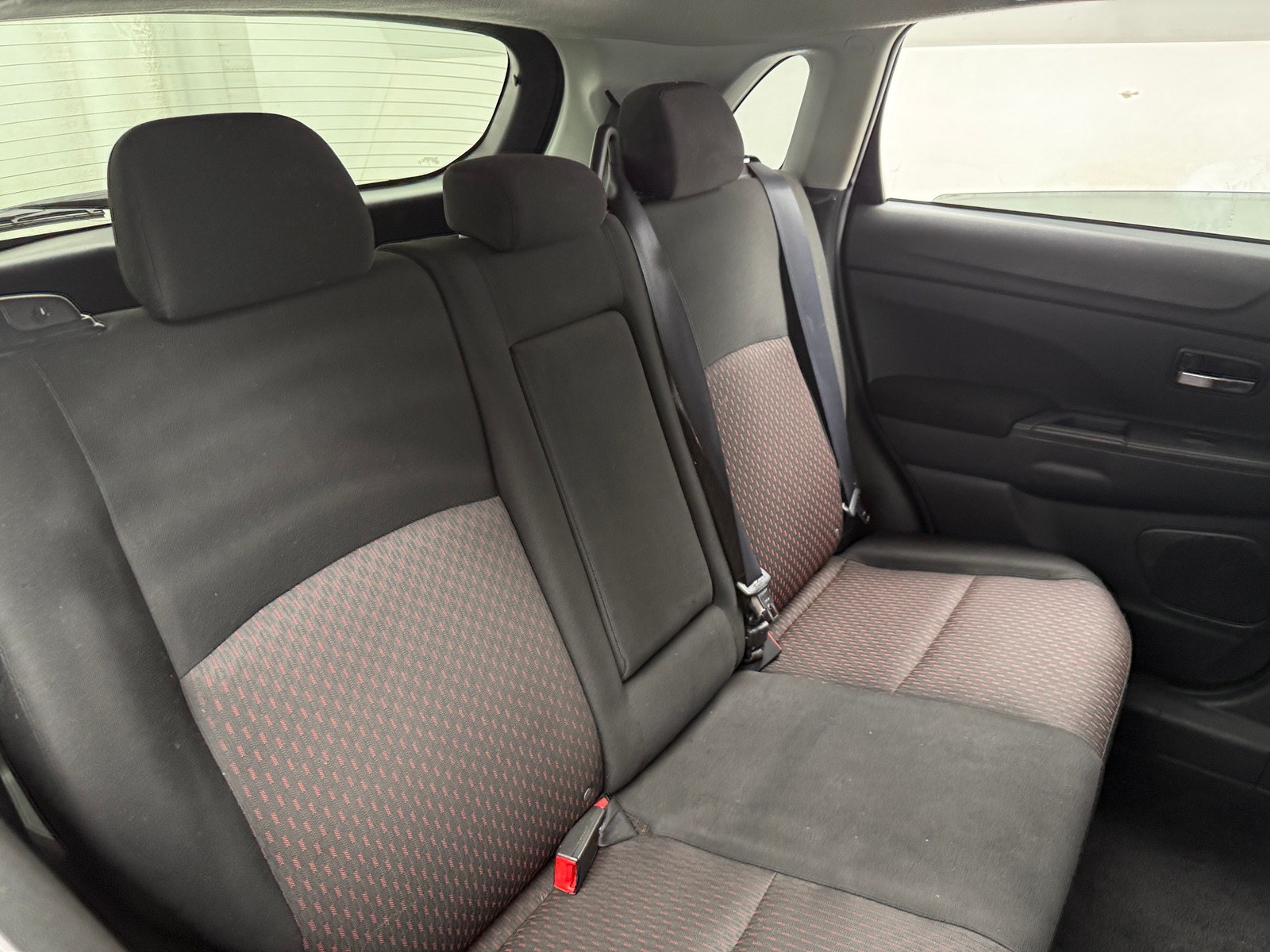 Thumbnail: 2017 Mitsubishi Outlander Sport - 6