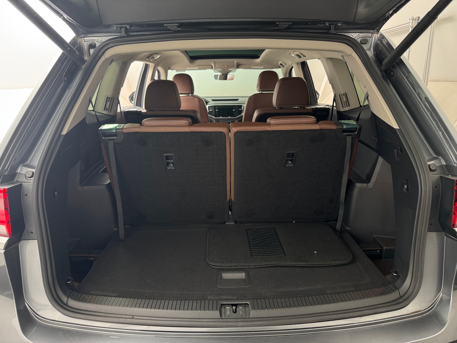 Thumbnail: 2023 Volkswagen Atlas - 6