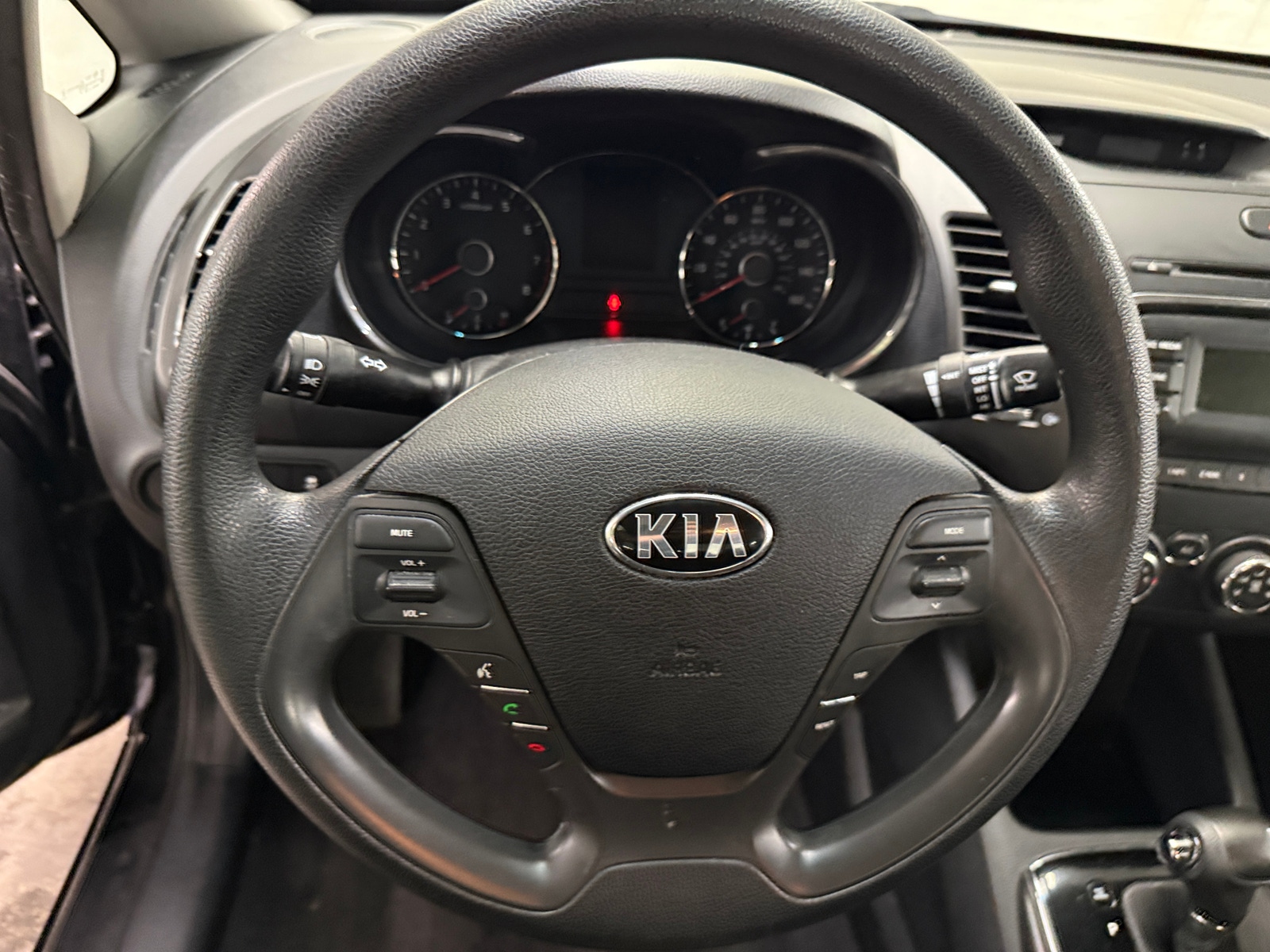 Thumbnail: 2017 Kia Forte - 5