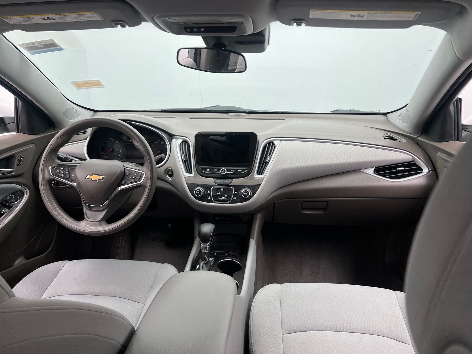 Thumbnail: 2024 Chevrolet Malibu - 3