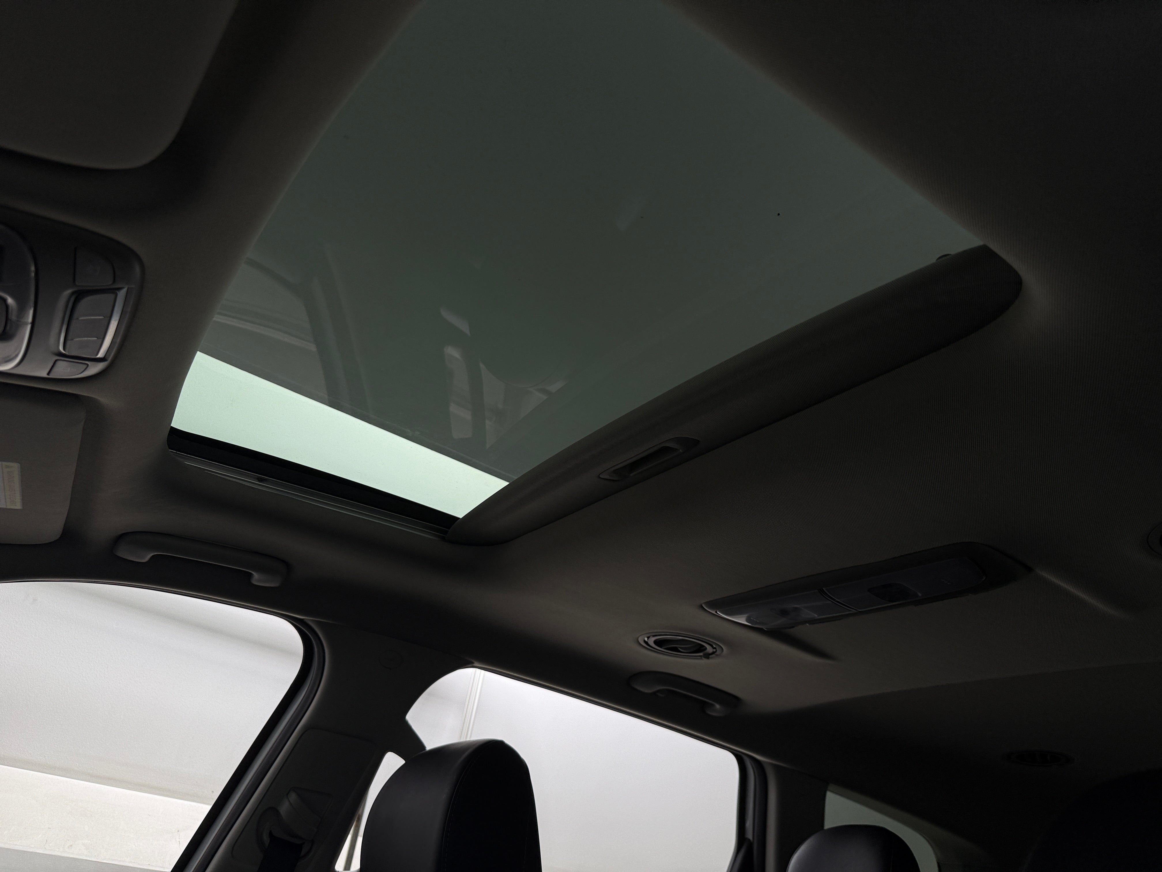 2022 Kia Telluride S - Photo 3