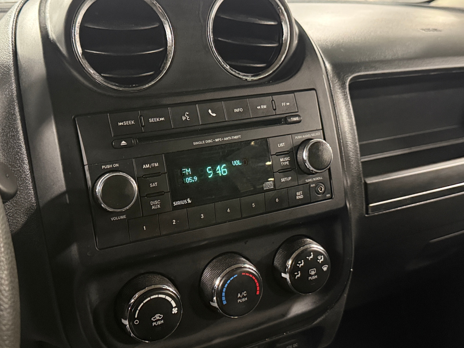 Thumbnail: 2015 Jeep Patriot - 4