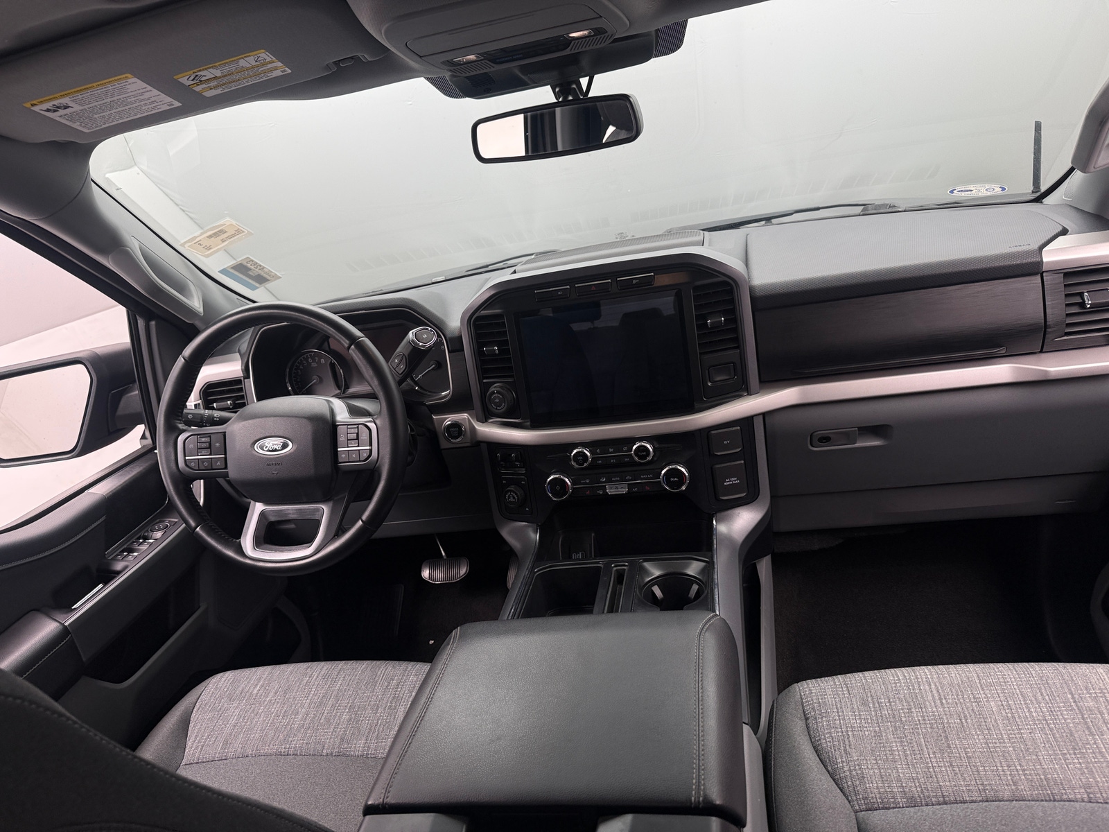 Thumbnail: 2022 Ford Econoline - 3
