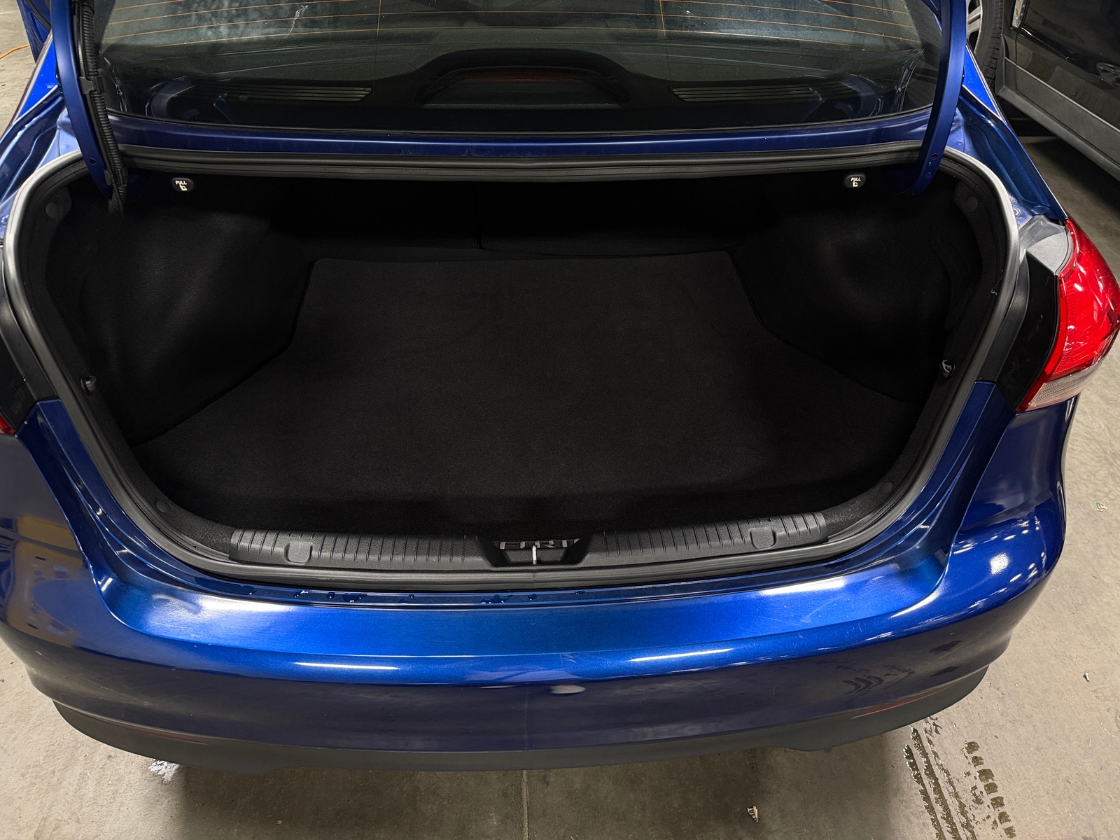 Thumbnail: 2018 Kia Forte - 7