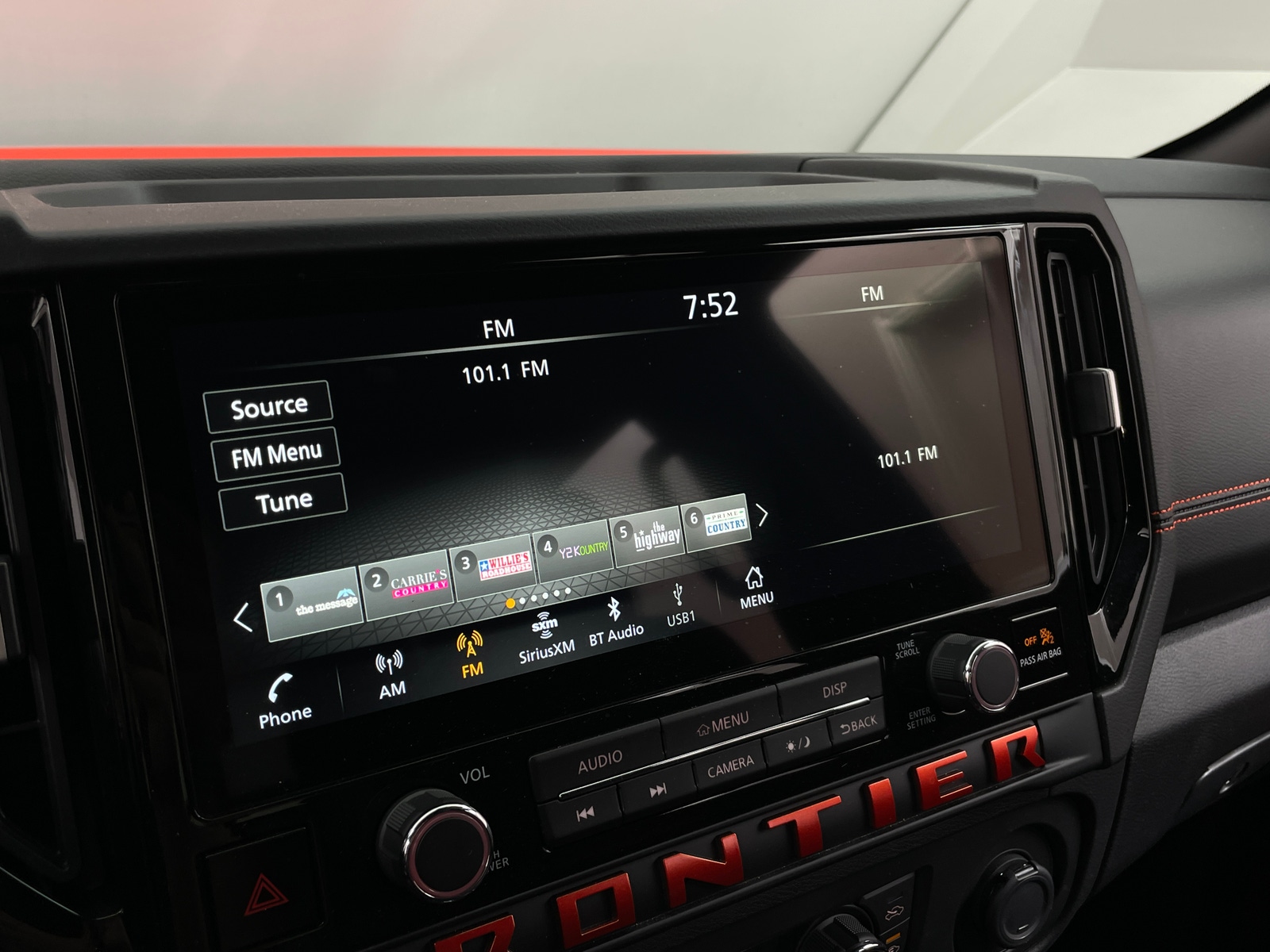 Thumbnail: 2025 Nissan Frontier - 4