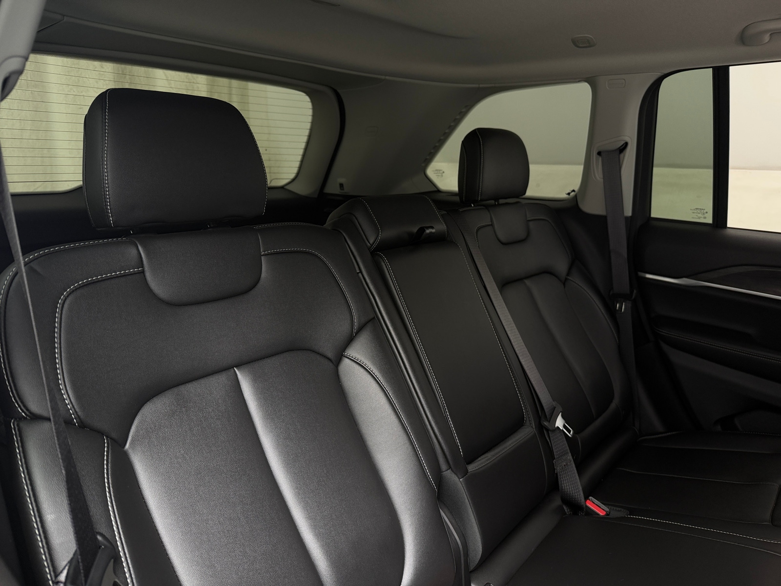 Thumbnail: 2023 Jeep Grand Cherokee - 5