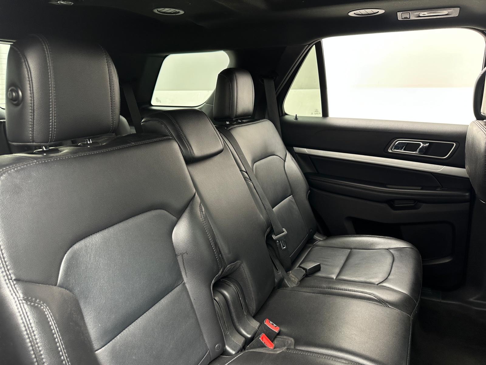 Thumbnail: 2017 Ford Explorer - 5