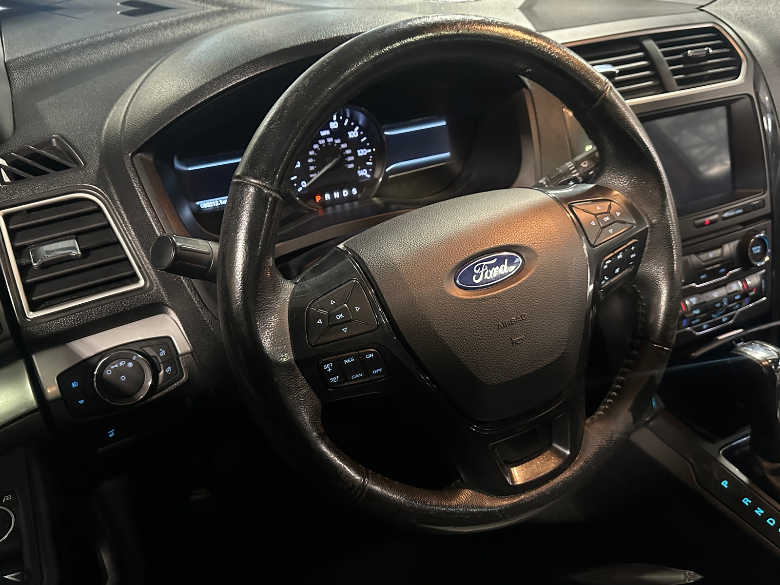 Thumbnail: 2017 Ford Explorer - 4