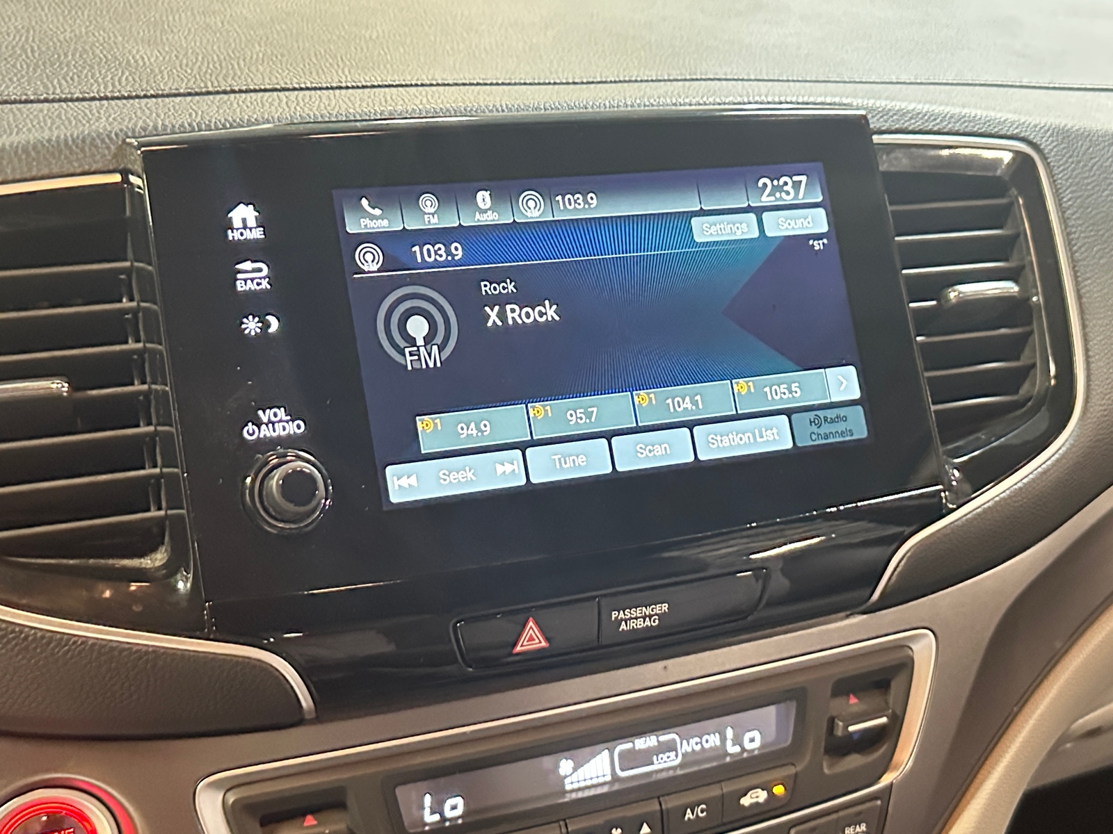 Thumbnail: 2019 Honda Pilot - 4