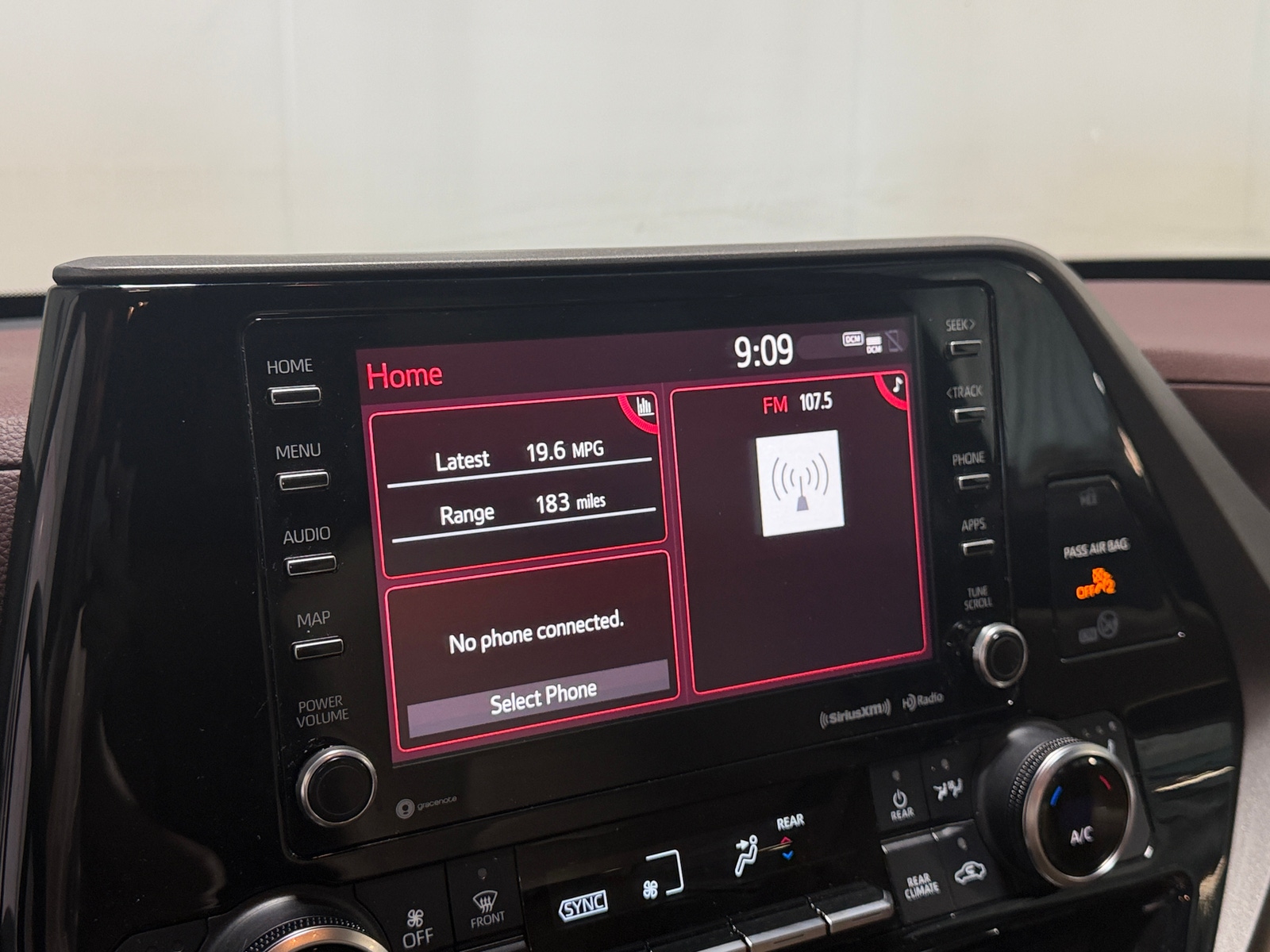 Thumbnail: 2020 Toyota Highlander - 3