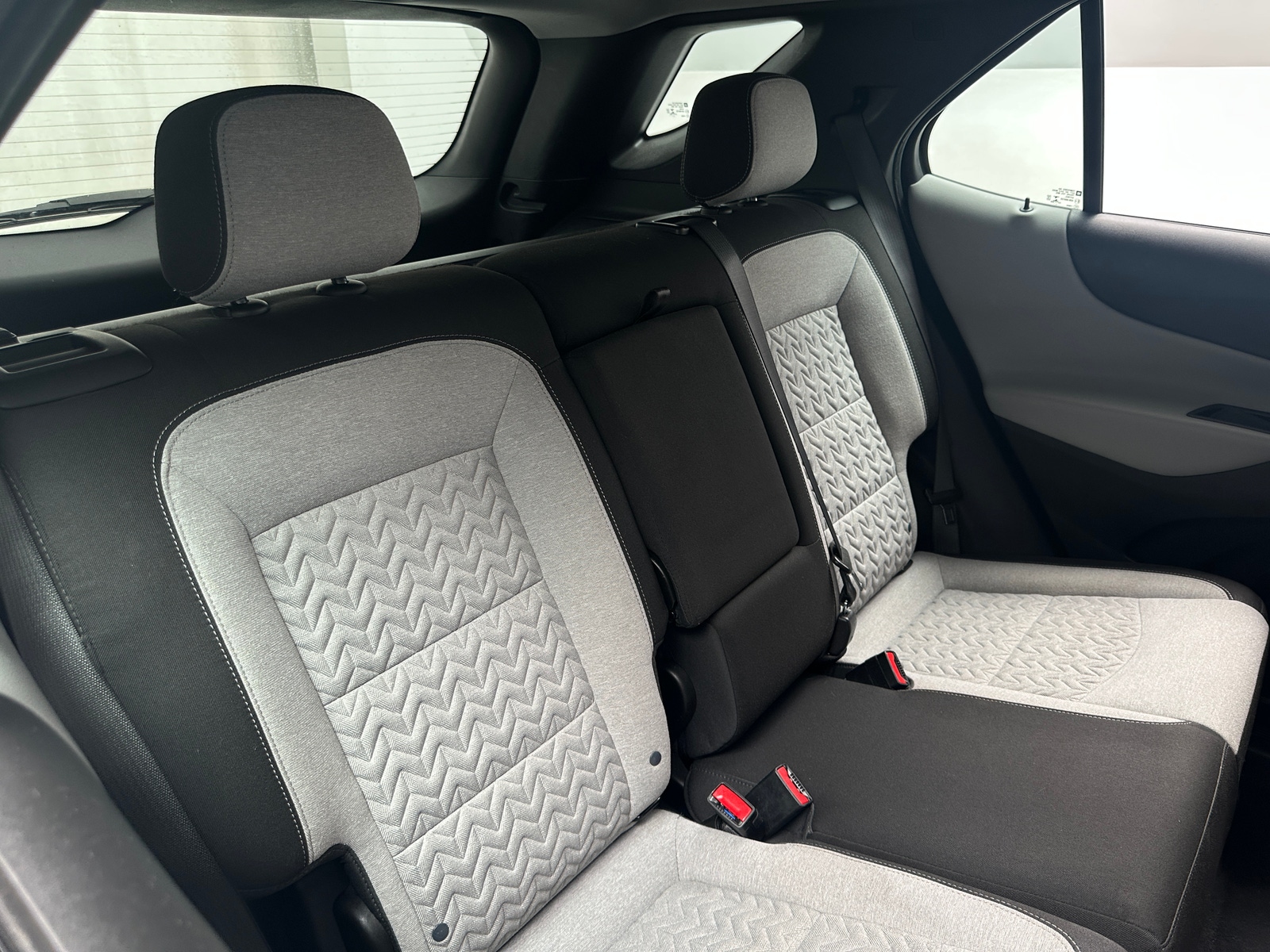 Thumbnail: 2022 Chevrolet Equinox - 6