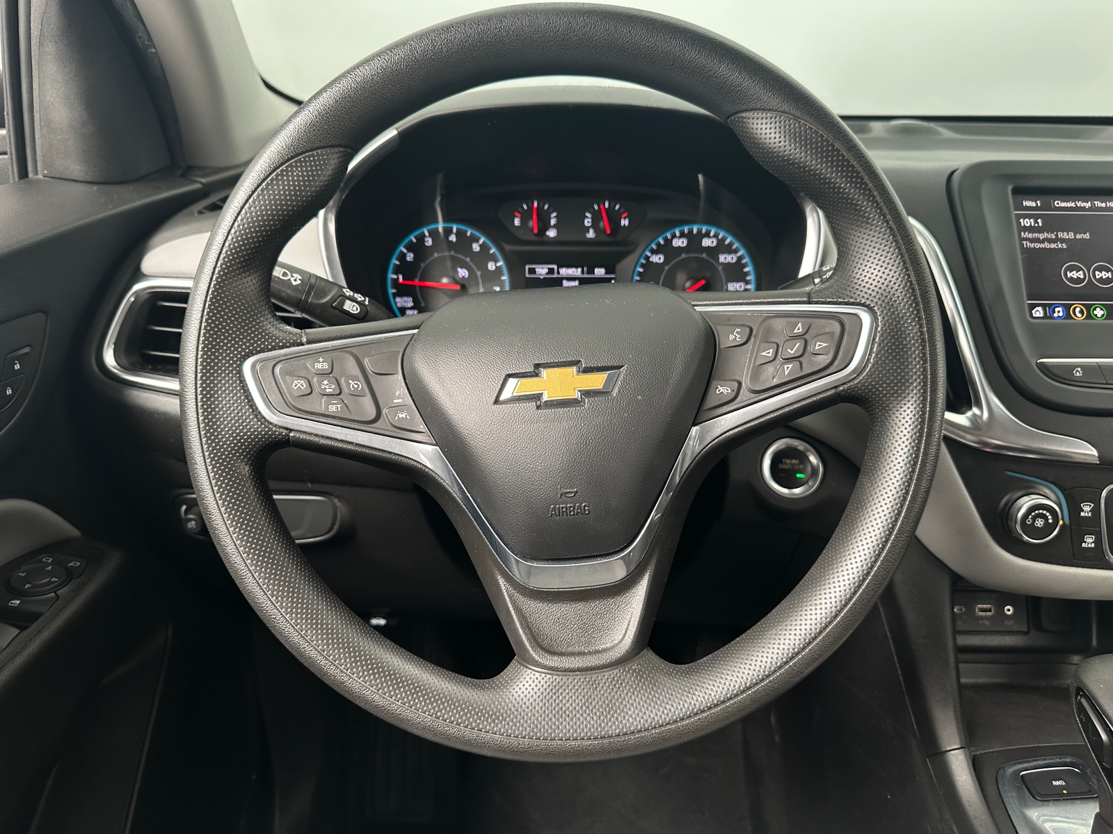 Thumbnail: 2022 Chevrolet Equinox - 5