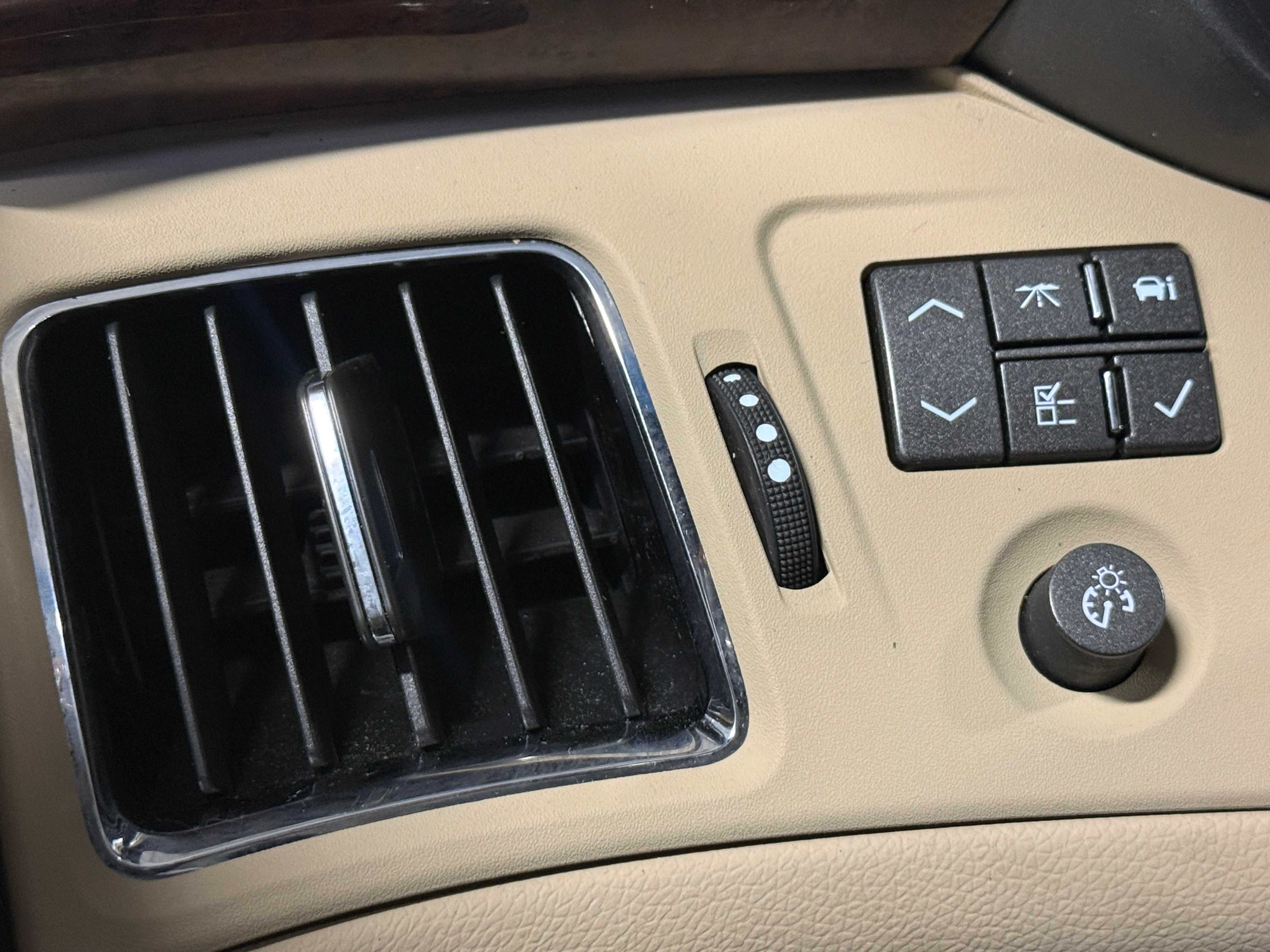 Used 2013 Cadillac CTS Coupe Premium Collection with VIN 1G6DS1E32D0103935 for sale in Pewaukee, WI