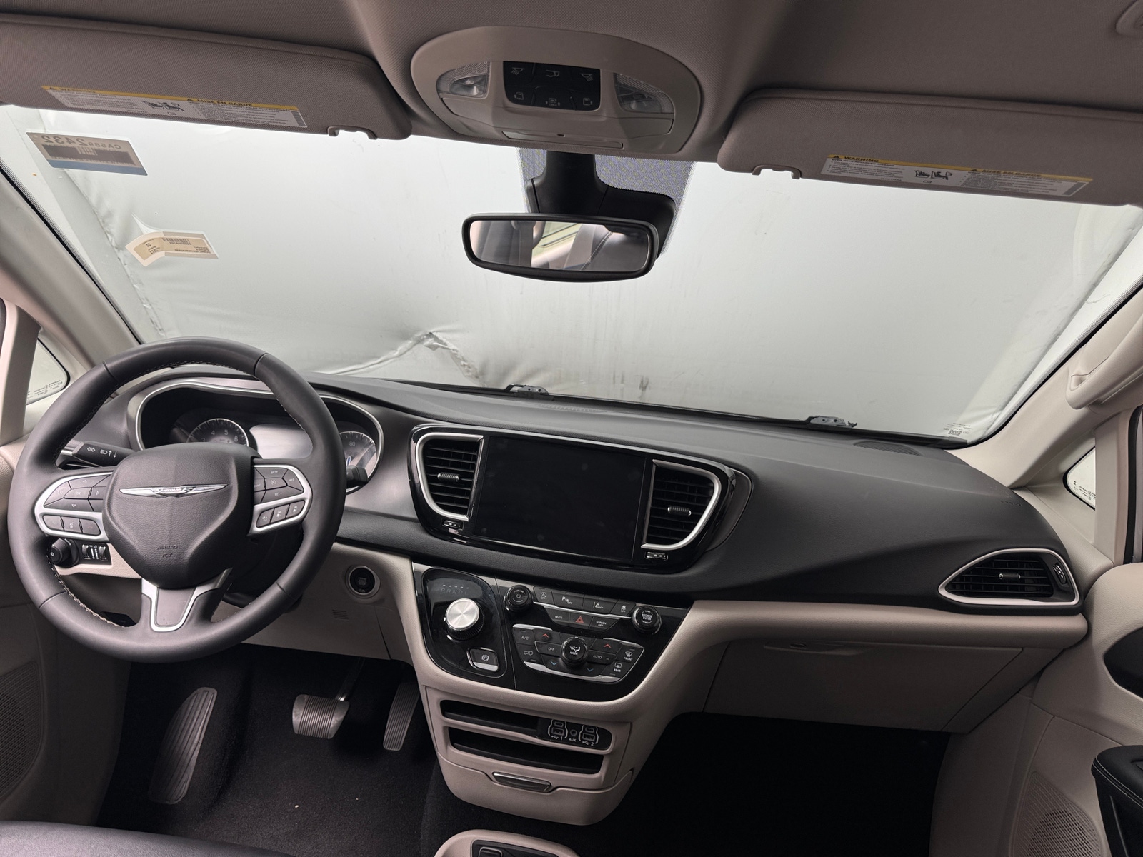 Thumbnail: 2024 Chrysler Pacifica - 2