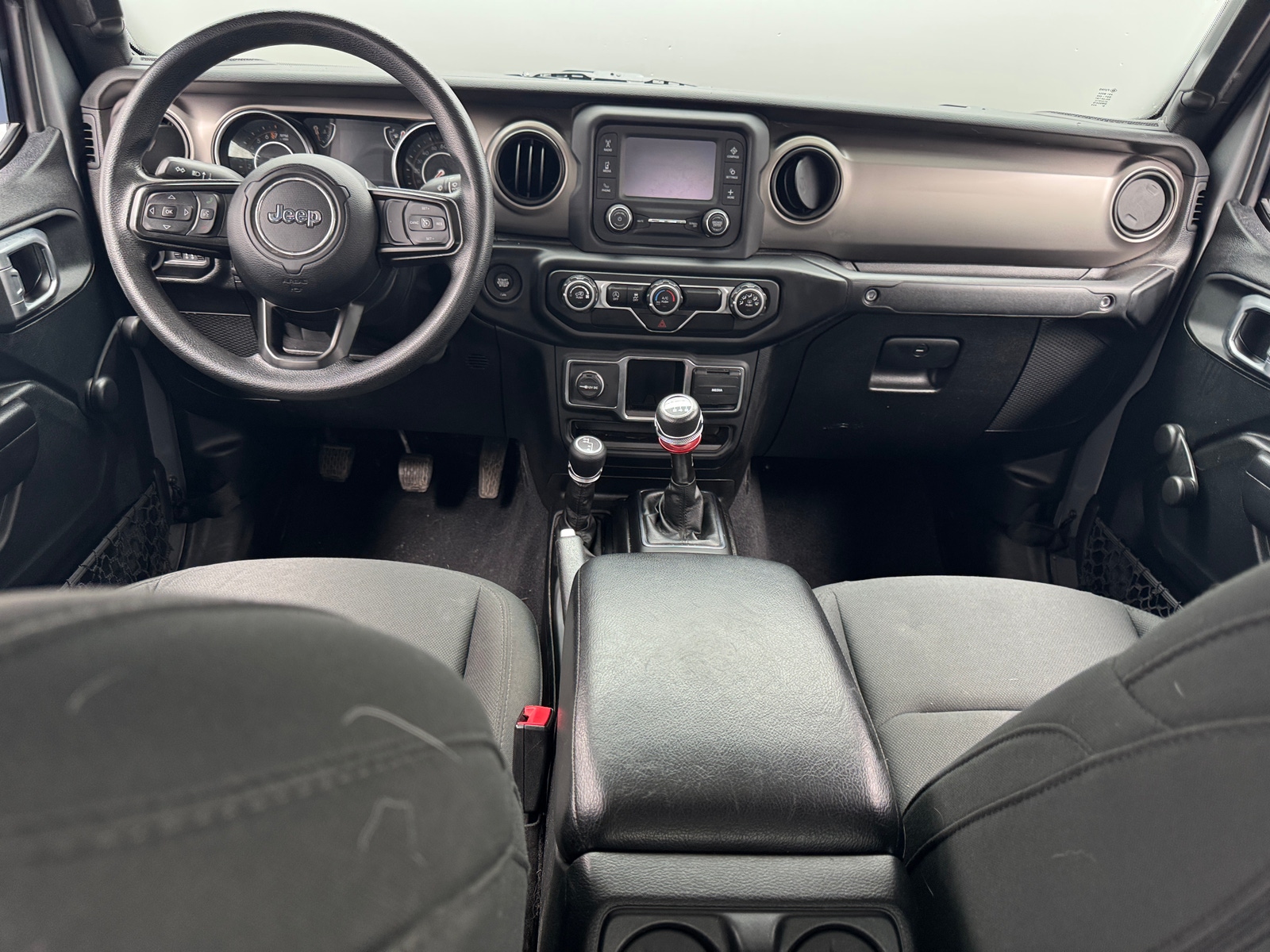 Thumbnail: 2021 Jeep Gladiator - 3