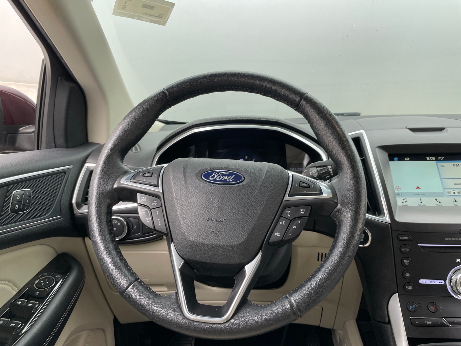 Thumbnail: 2018 Ford Edge - 4