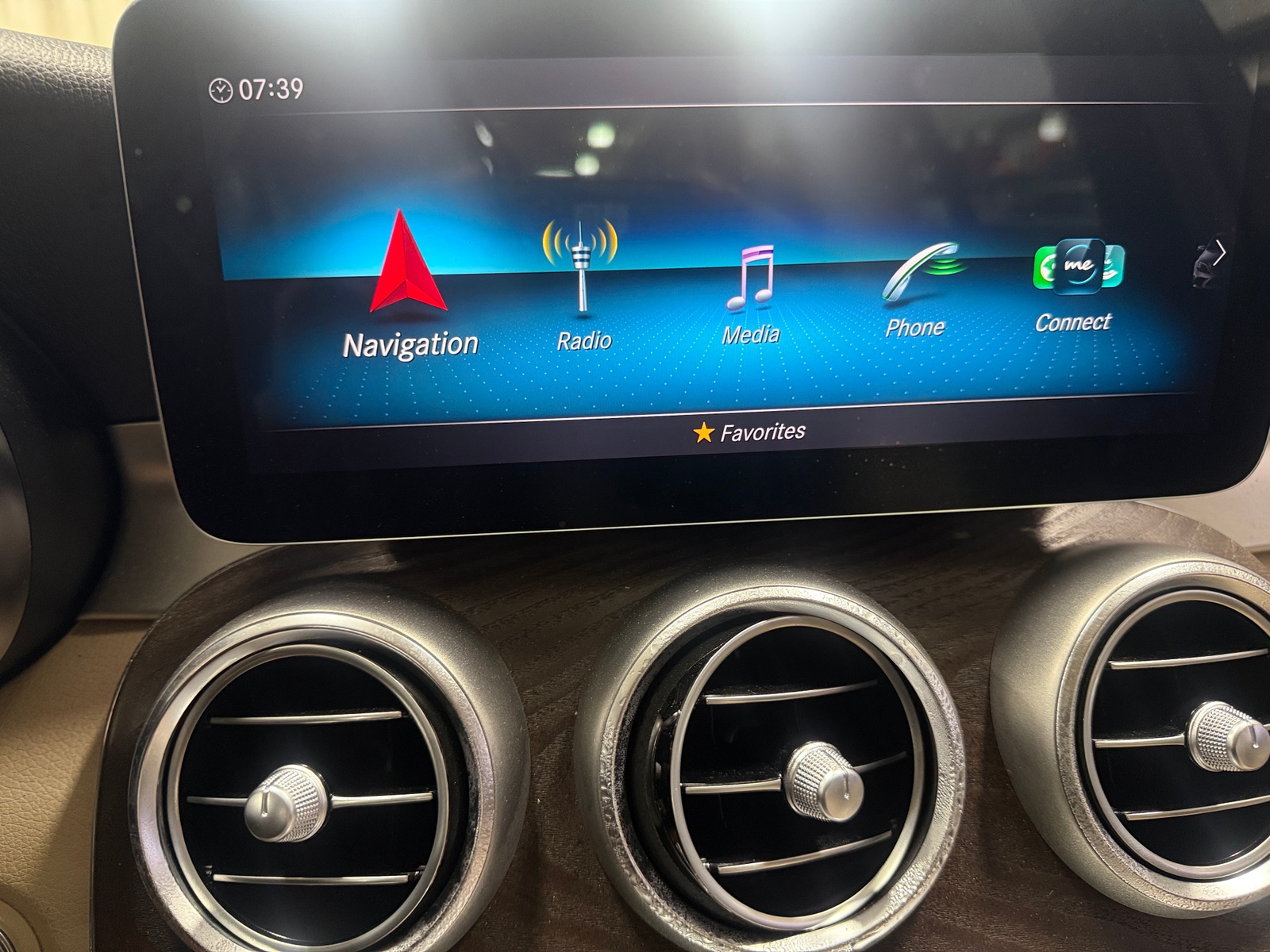 Thumbnail: 2020 Mercedes-Benz C-Class - 3