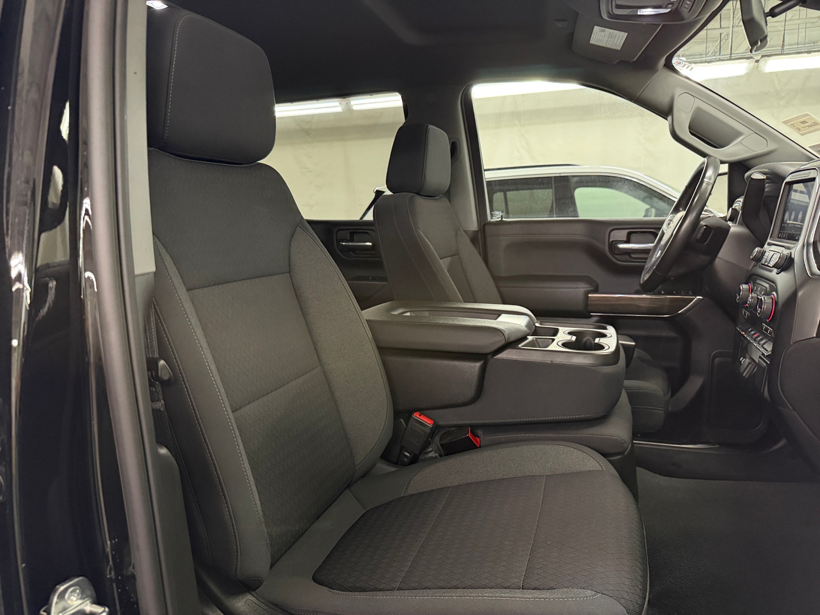 Thumbnail: 2022 Chevrolet Silverado 1500 - 2