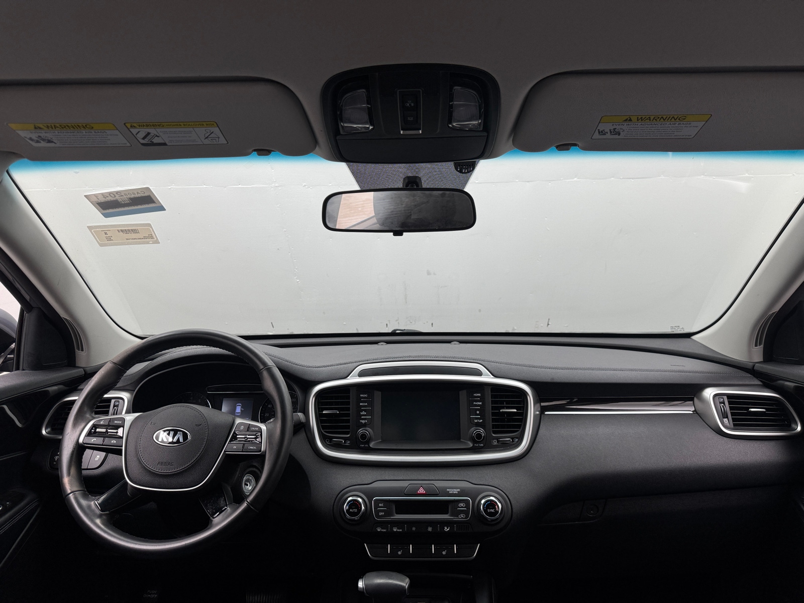 Thumbnail: 2020 Kia Sorento - 3