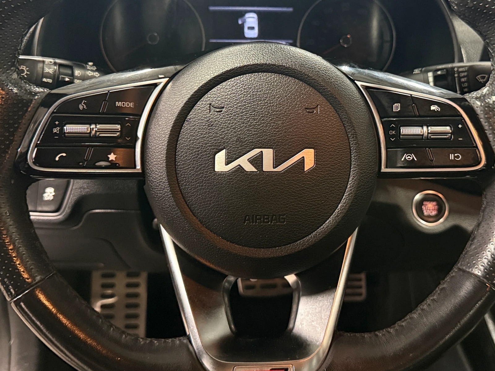 Thumbnail: 2023 Kia Forte - 4