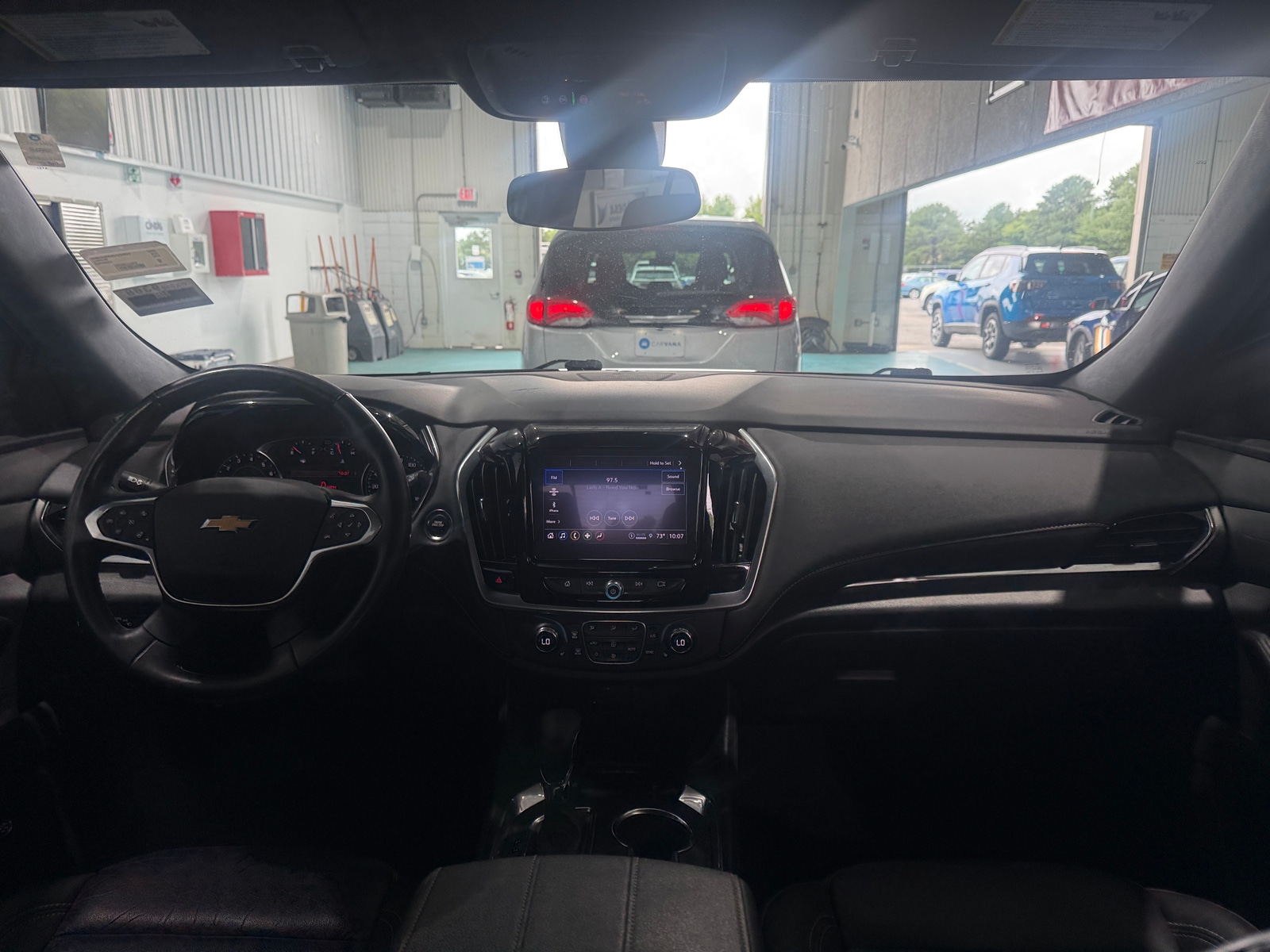 Thumbnail: 2023 Chevrolet Traverse - 2