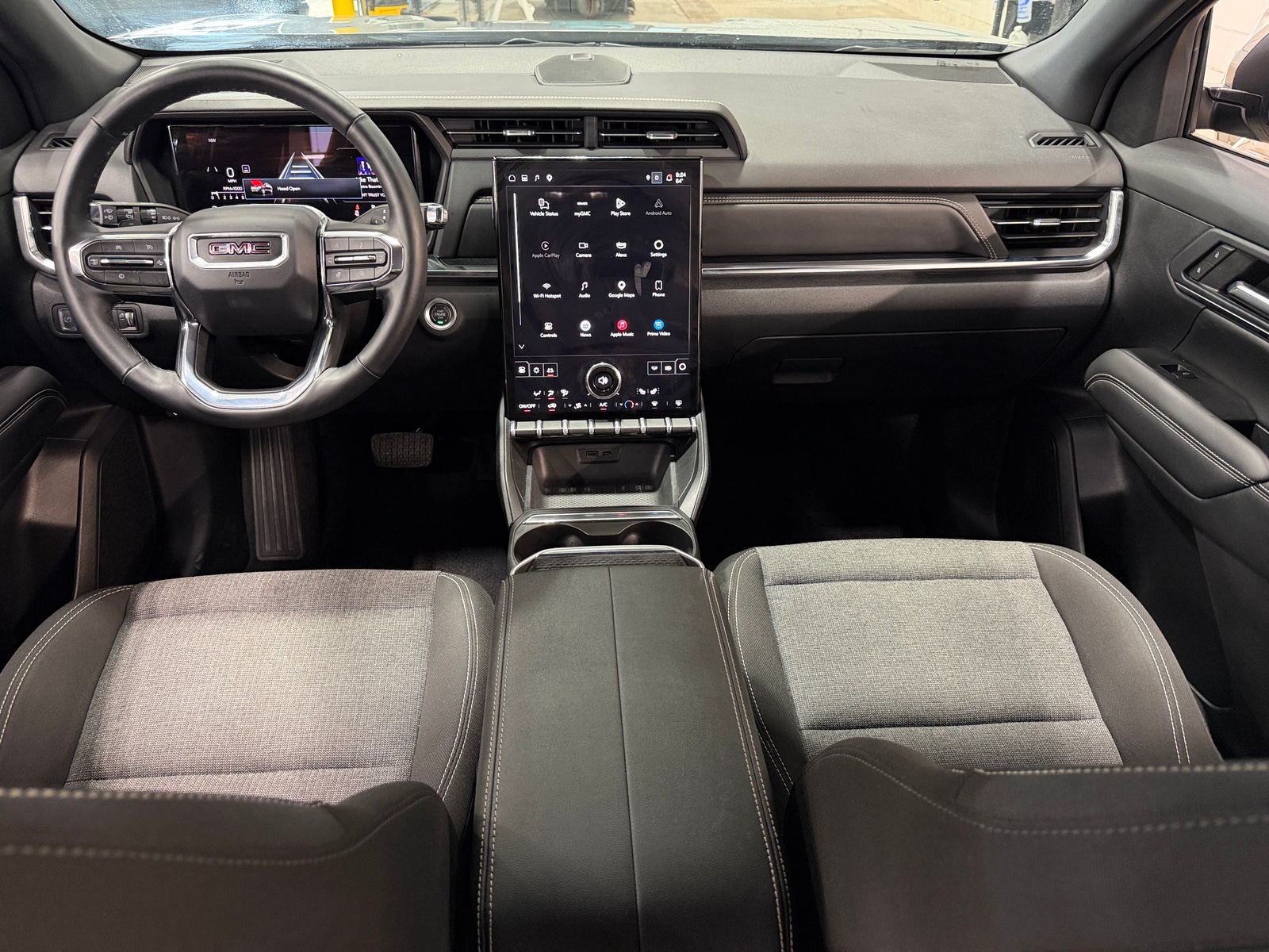Thumbnail: 2025 GMC Terrain - 3
