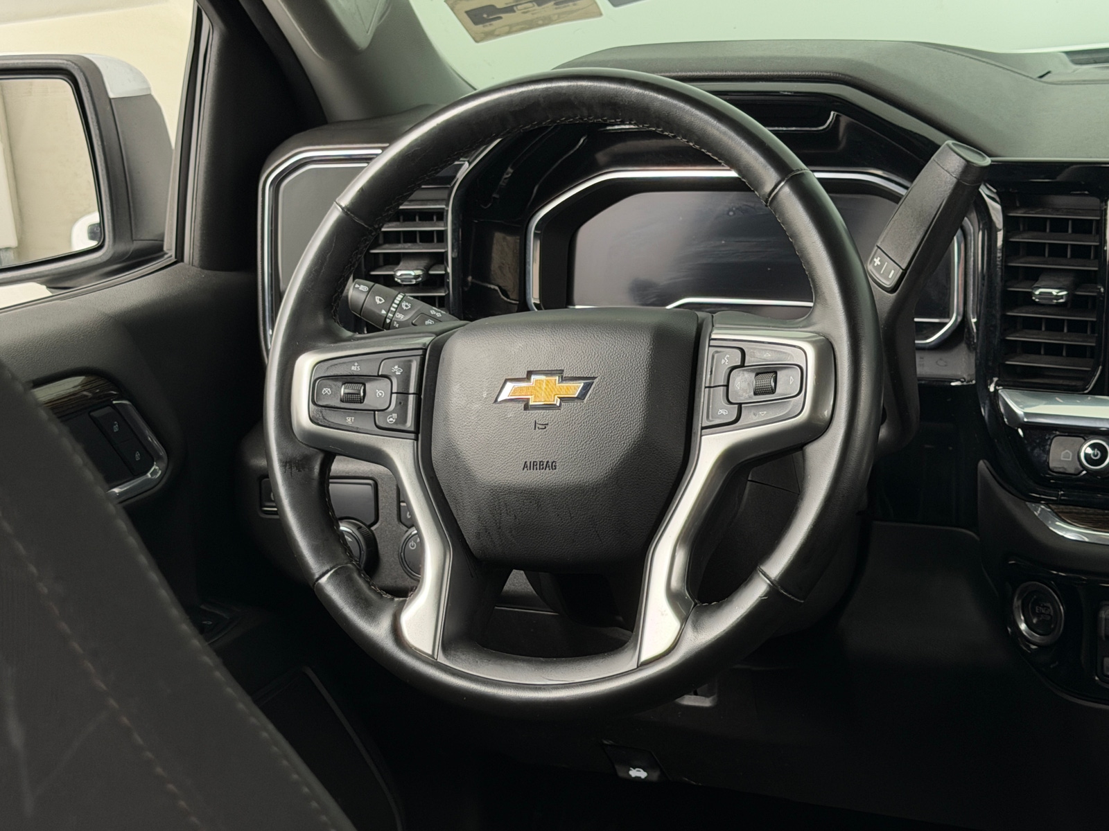 Thumbnail: 2025 Chevrolet Silverado 1500 - 5