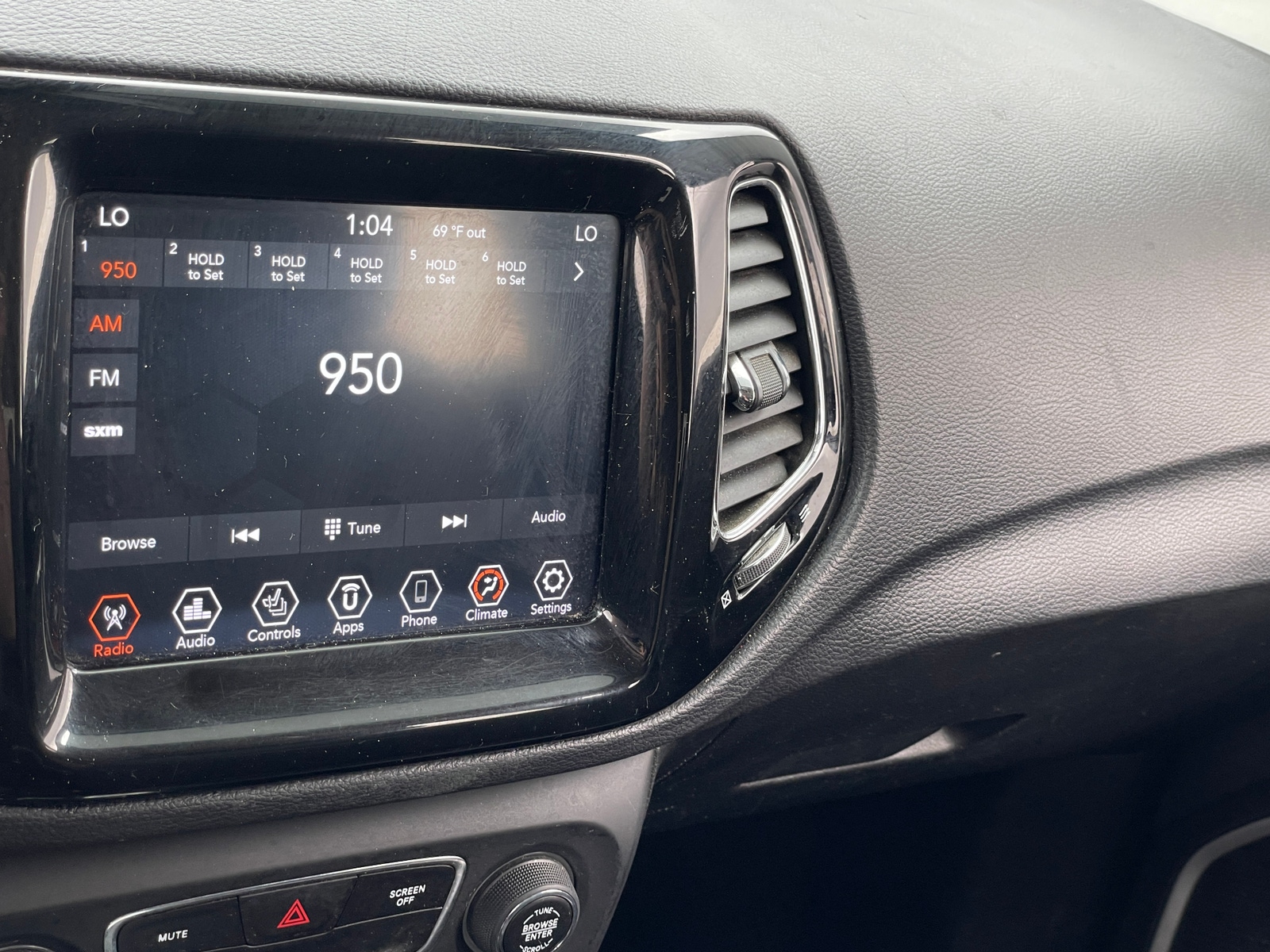 Thumbnail: 2019 Jeep Compass - 3