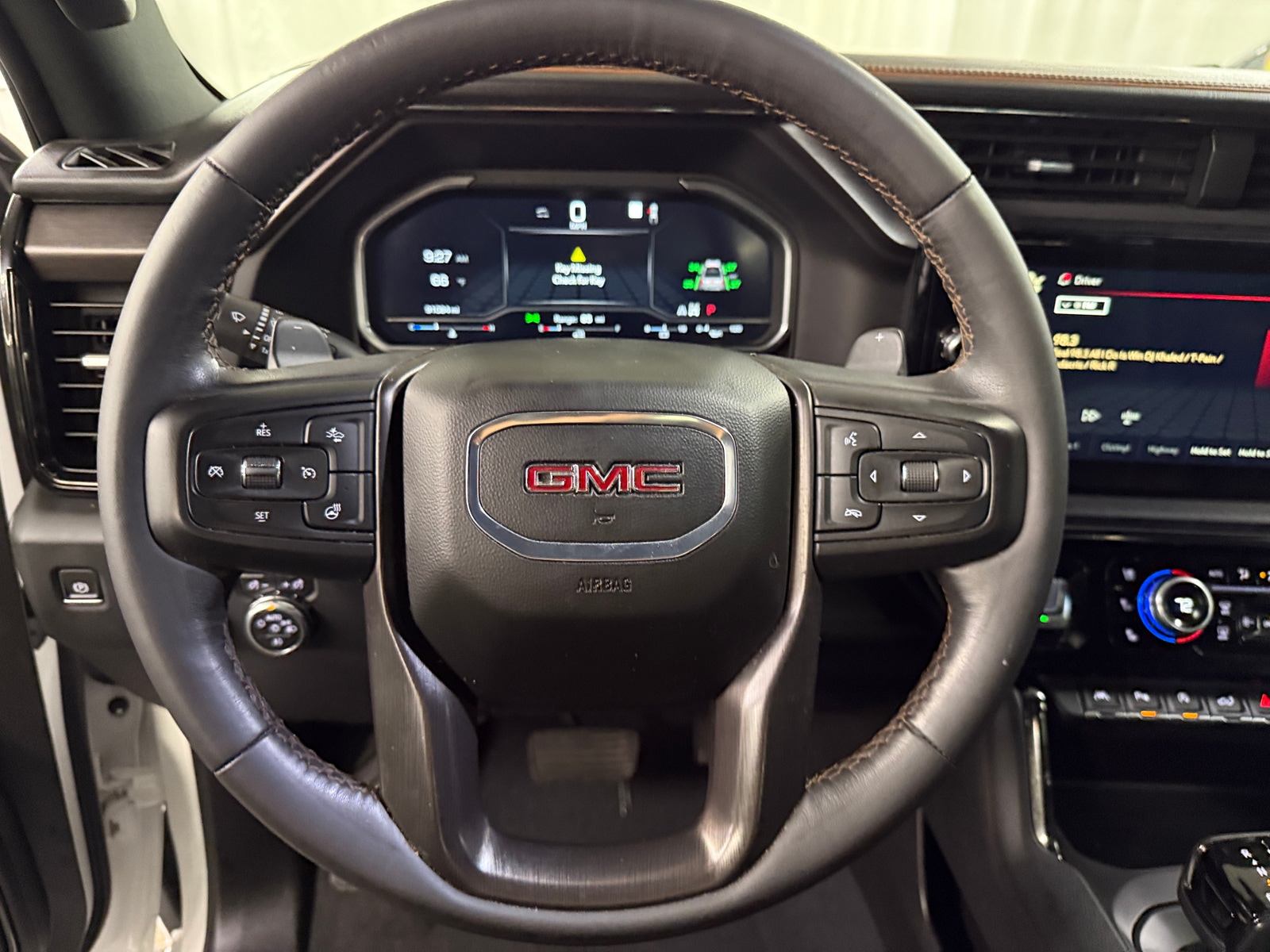 Thumbnail: 2023 GMC Sierra 1500 - 4
