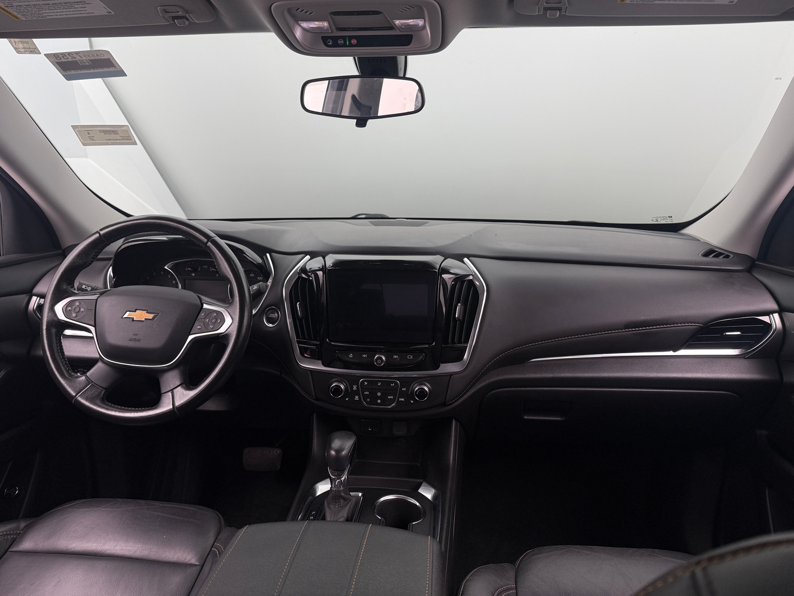 Thumbnail: 2021 Chevrolet Traverse - 2