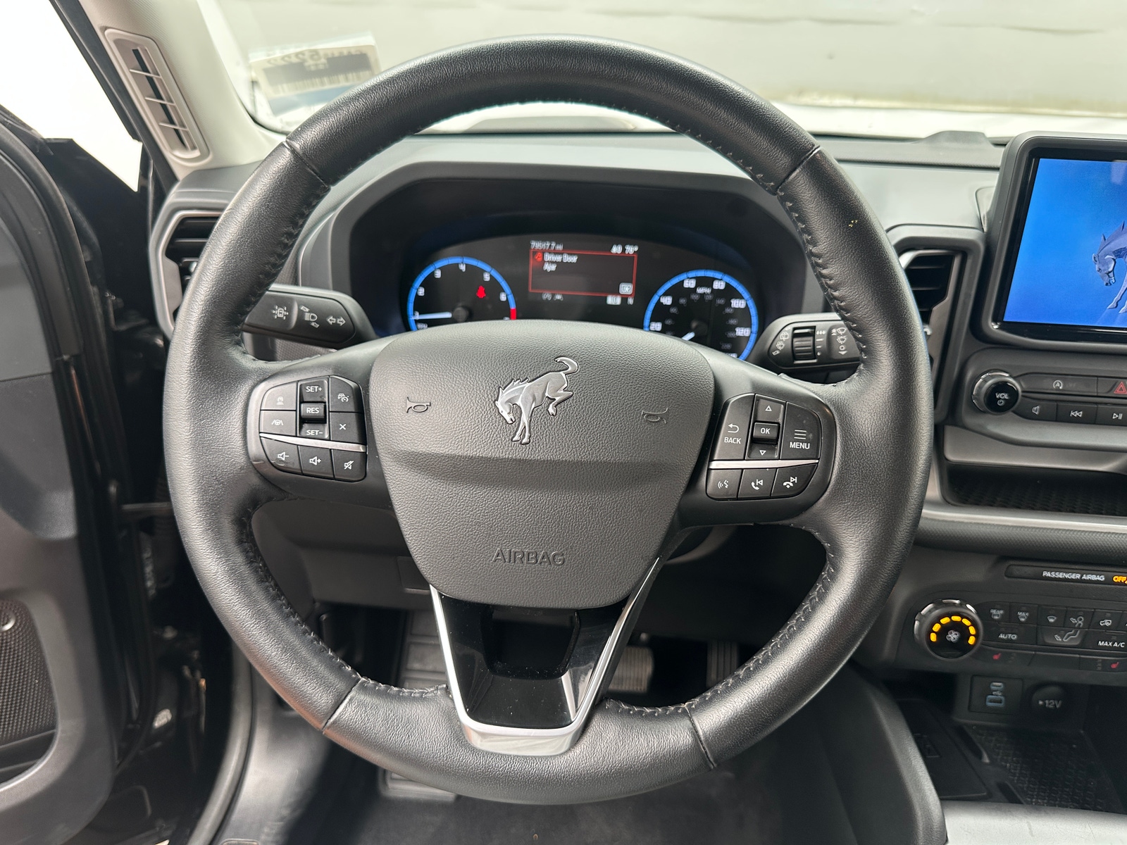 Thumbnail: 2022 Ford Bronco Sport - 5