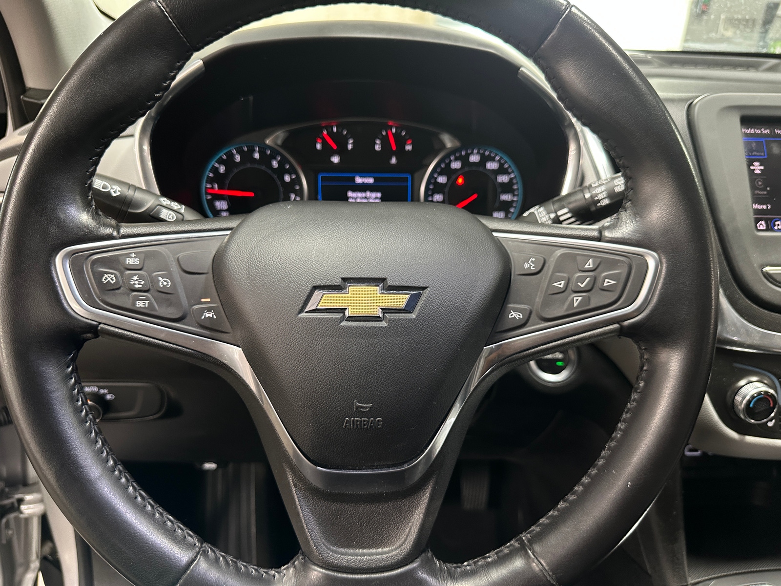 Thumbnail: 2022 Chevrolet Equinox - 5