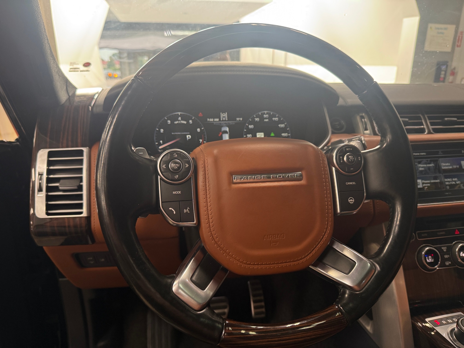 Thumbnail: 2016 Land Rover Range Rover - 4