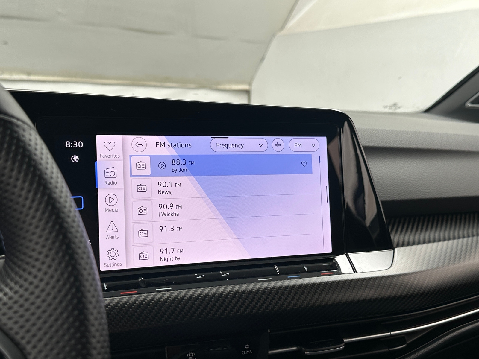 Thumbnail: 2023 Volkswagen Golf - 3