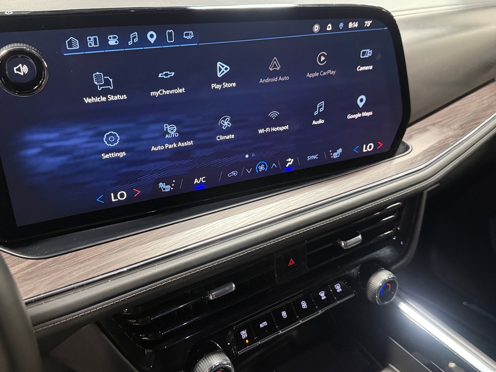 Thumbnail: 2025 Chevrolet Tahoe - 3