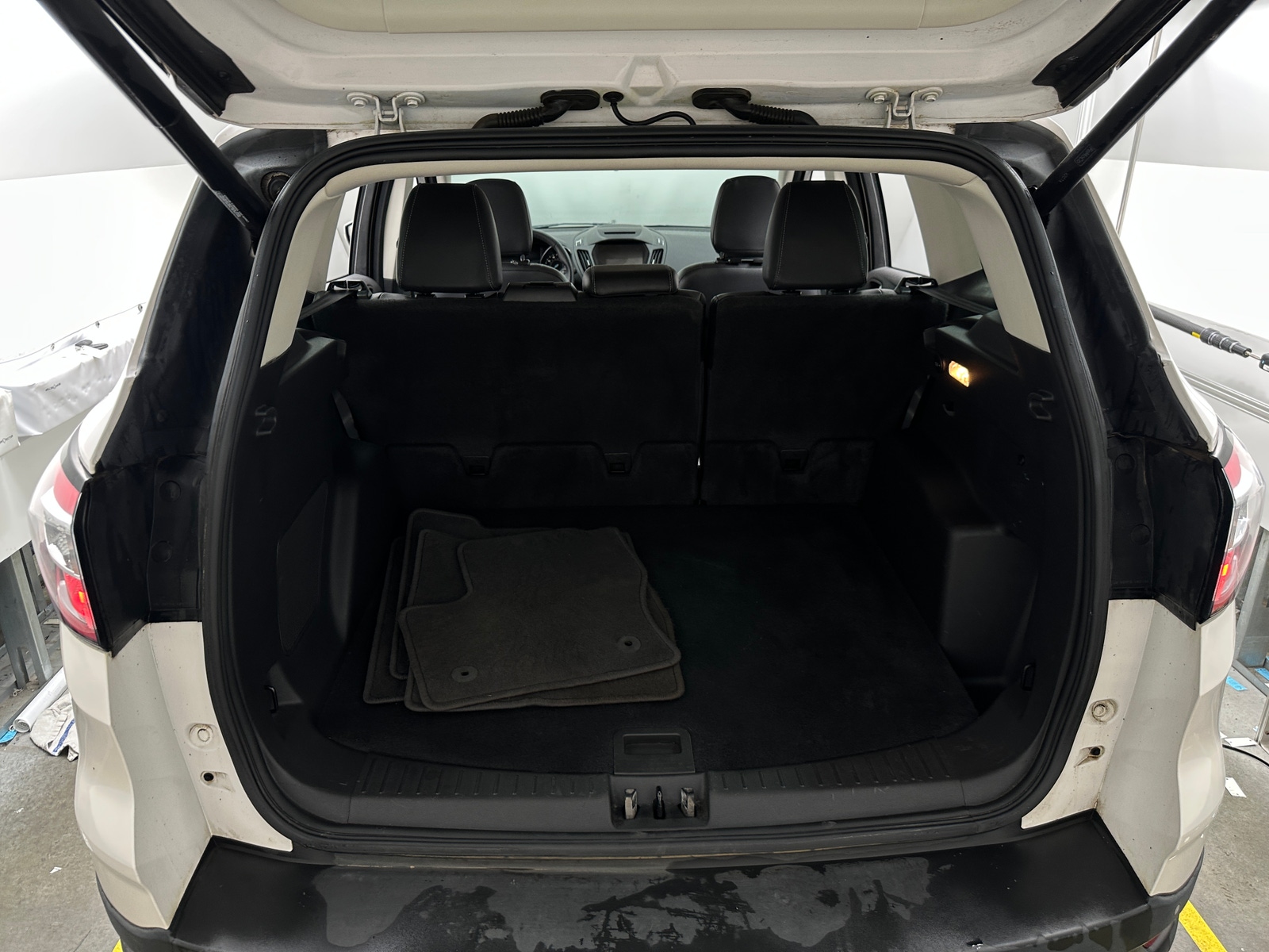 Thumbnail: 2018 Ford Escape - 6