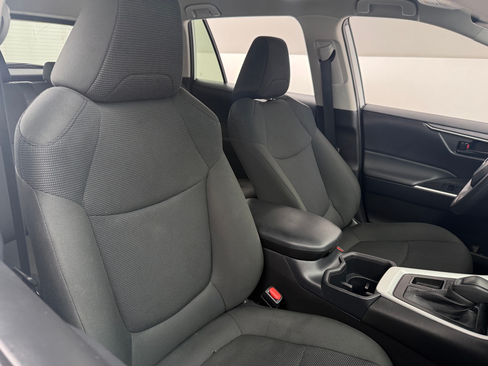 Thumbnail: 2025 Toyota RAV4 - 2