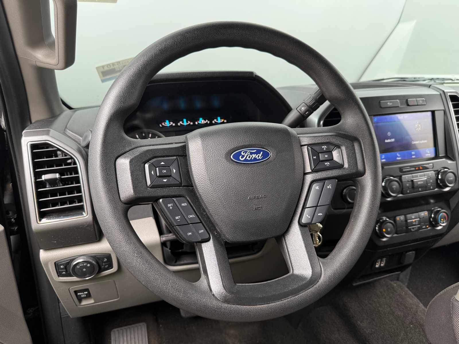 Thumbnail: 2020 Ford Econoline - 5