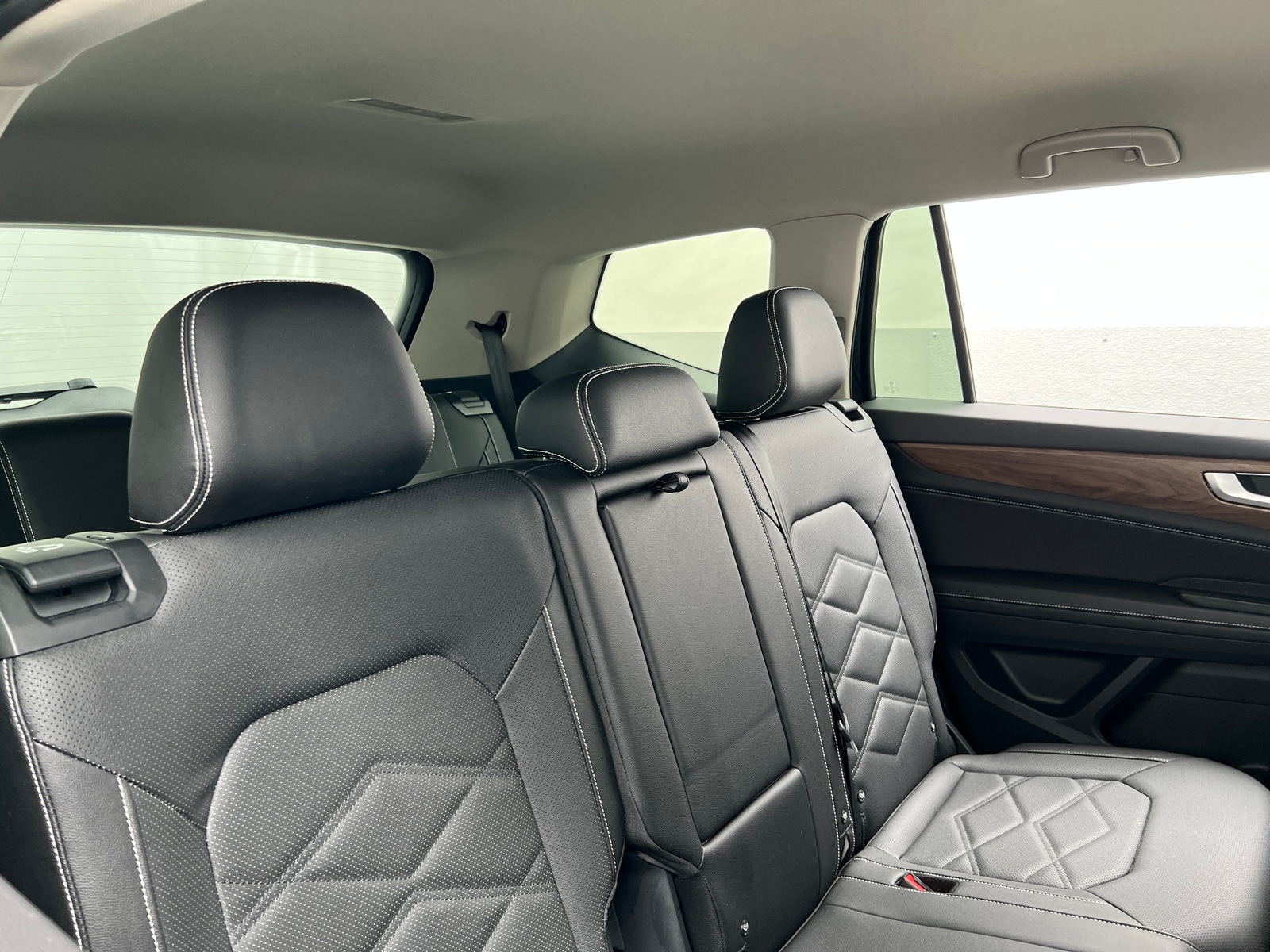 Thumbnail: 2025 Volkswagen Atlas - 5
