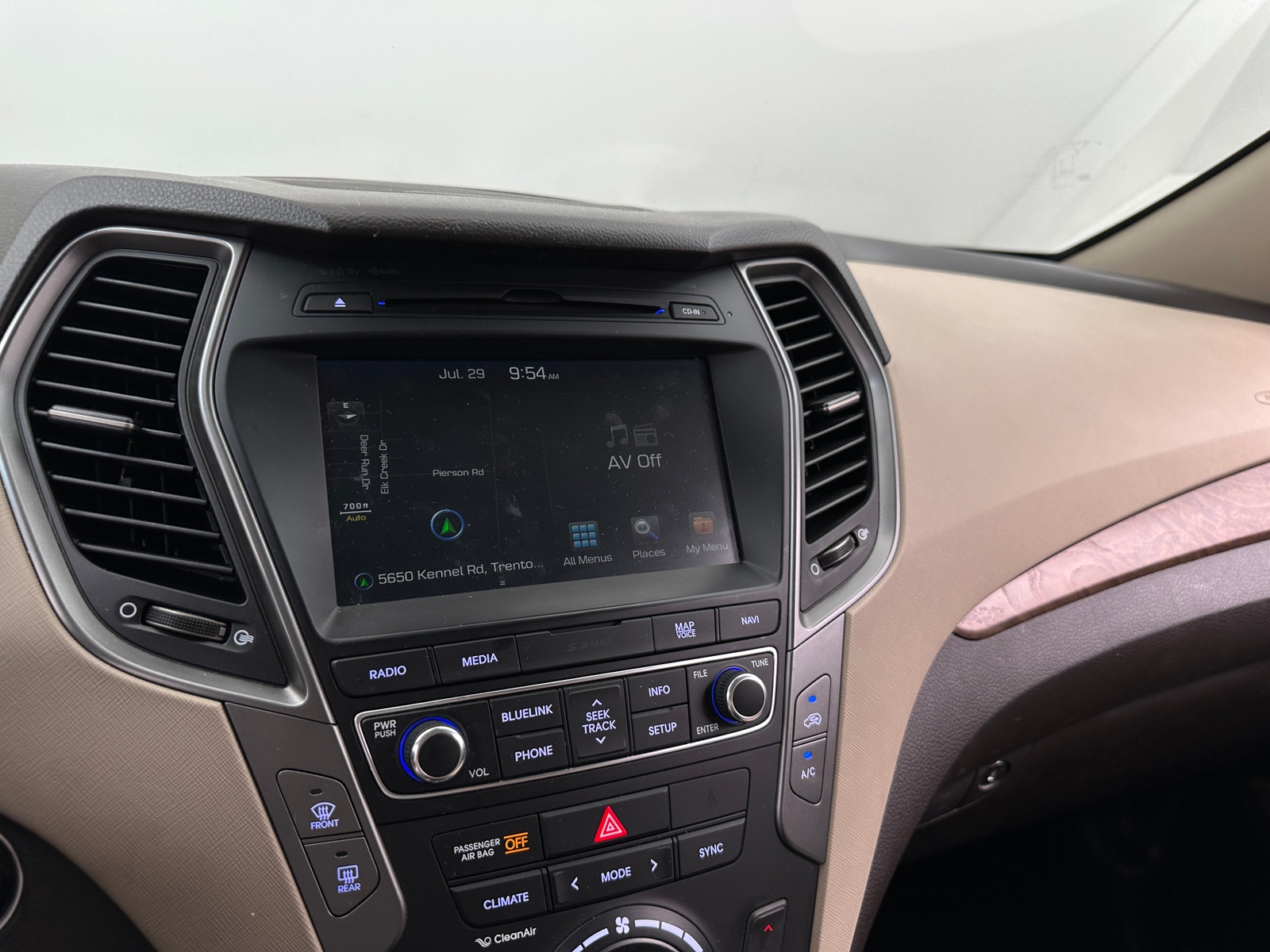 Thumbnail: 2018 Hyundai Santa Fe - 3