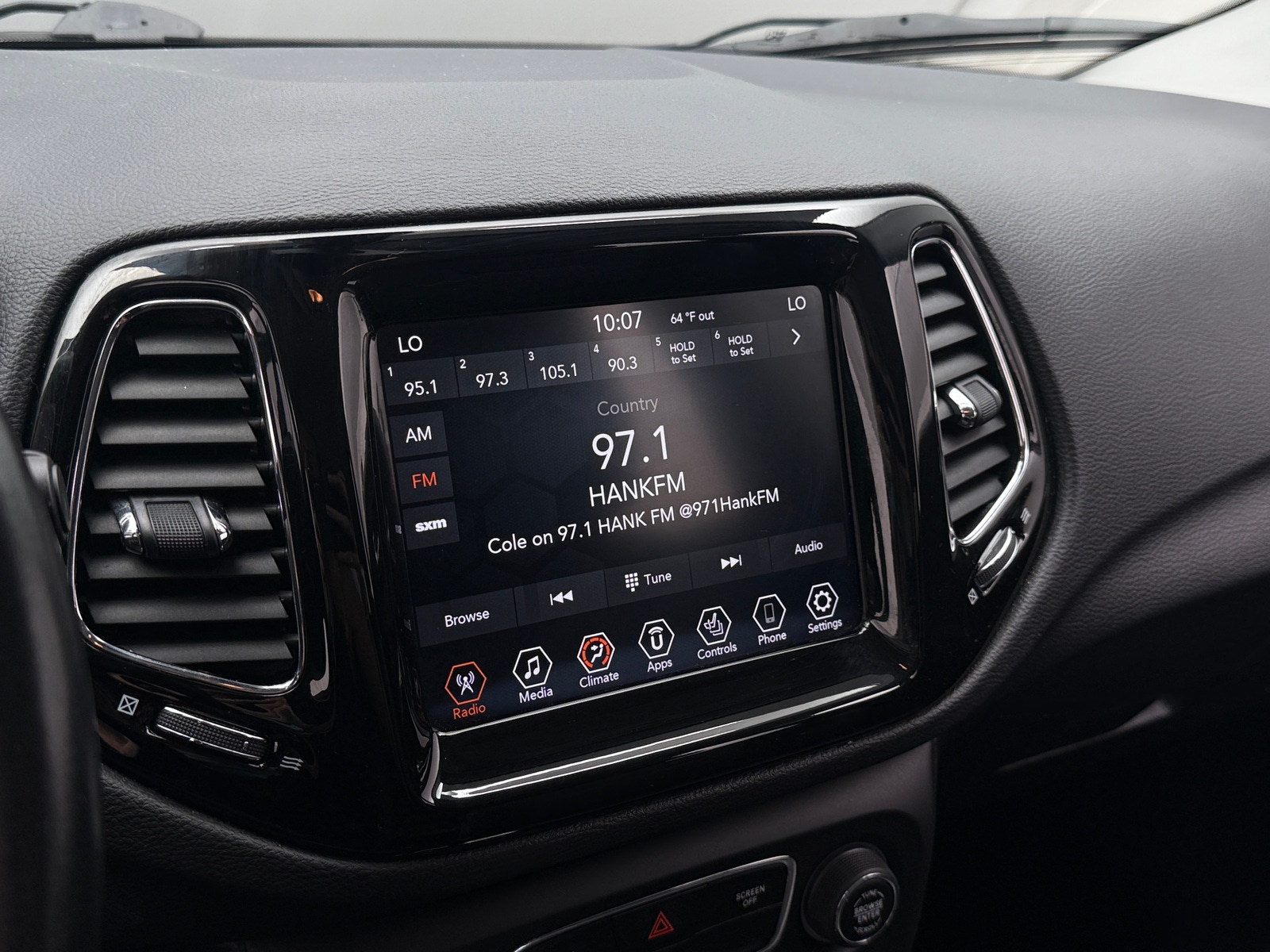Thumbnail: 2020 Jeep Compass - 3