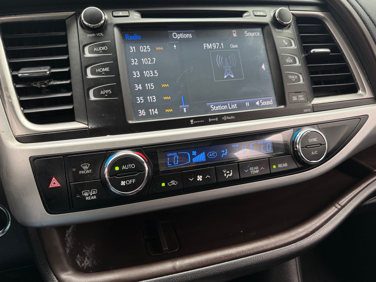 Thumbnail: 2018 Toyota Highlander - 3